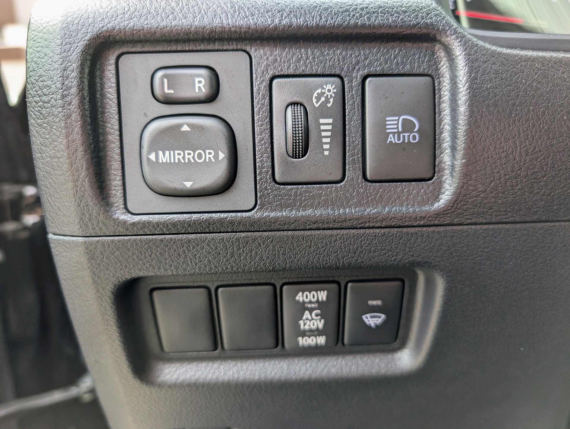TOYOTA 4RUNNER TRD OFF-ROAD-image-9