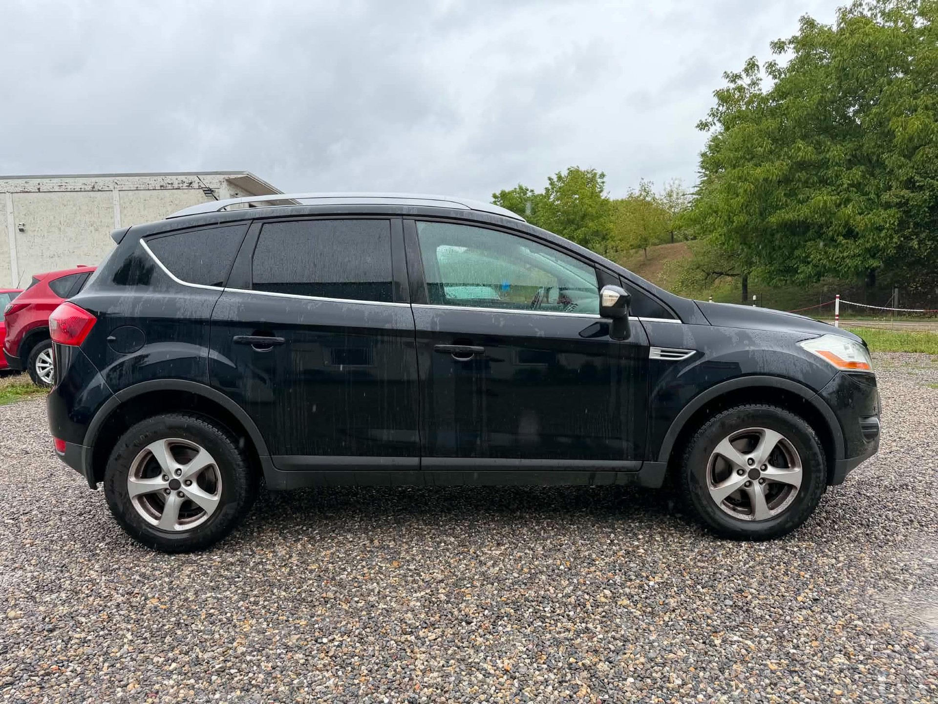 FORD Kuga 2.0 TDCi Individual 4WD PowerShift-image-7
