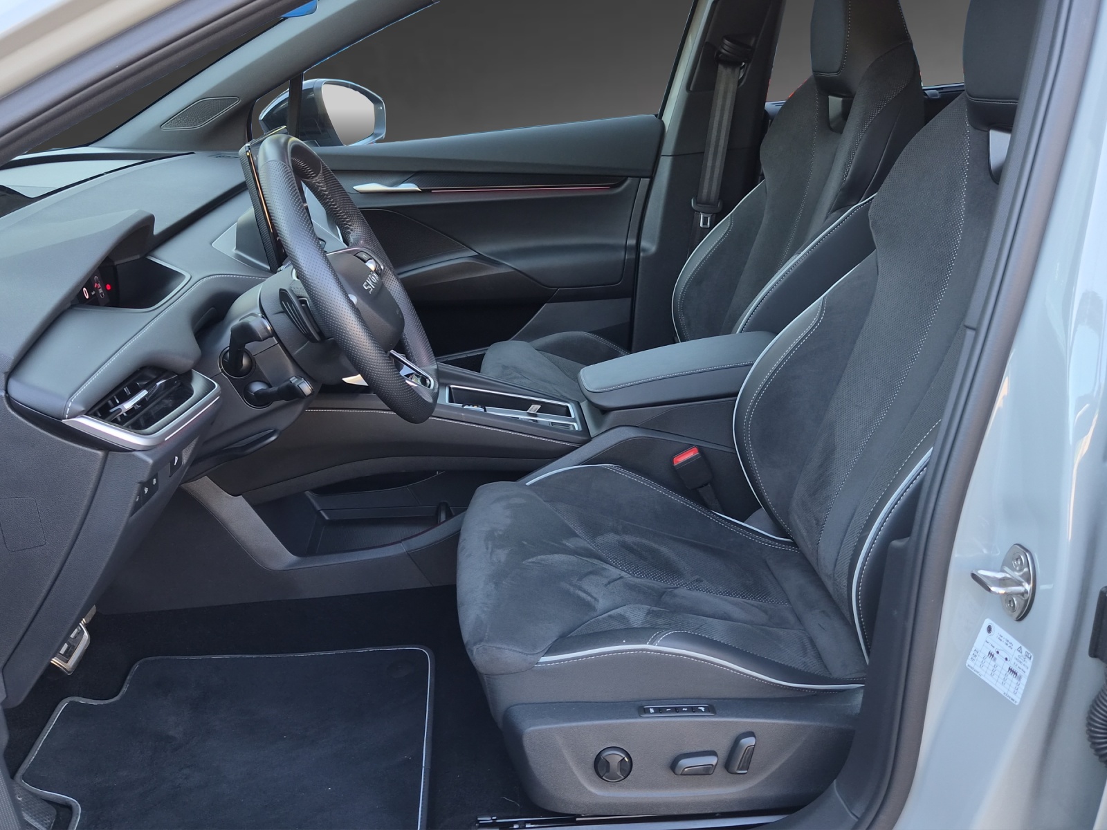 SKODA Enyaq 85x Sportline 4x4-image-5