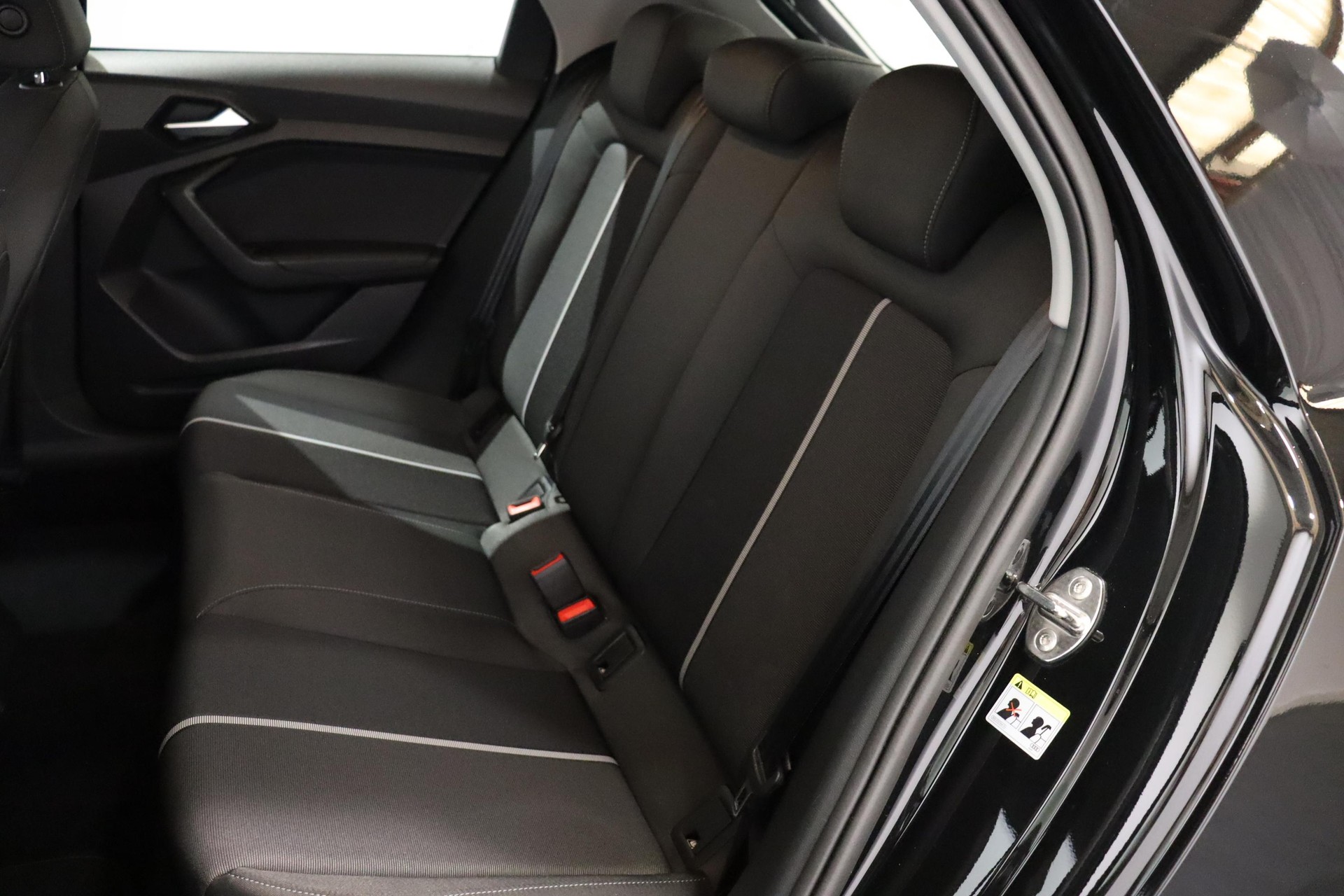 AUDI A1 Sportback 1.0 30 TFSI S-Tronic-image-8