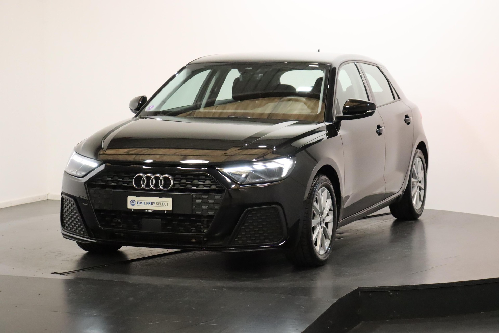 AUDI A1 Sportback 1.0 30 TFSI S-Tronic-image-11