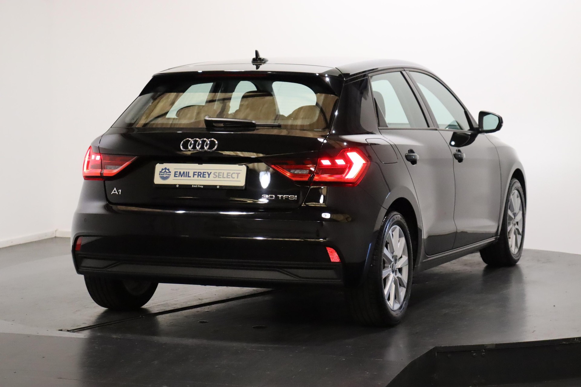 AUDI A1 Sportback 1.0 30 TFSI S-Tronic-image-0