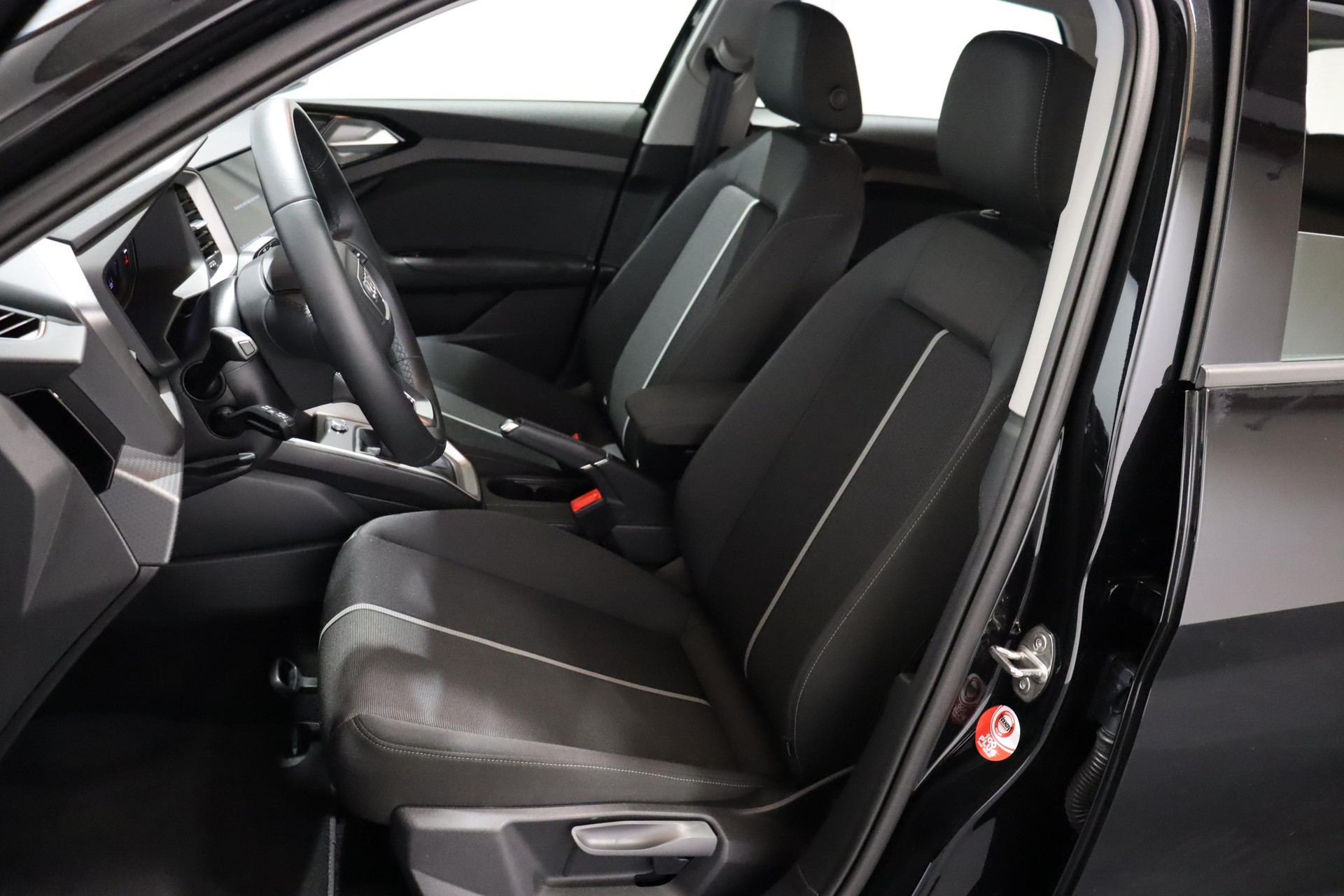 AUDI A1 Sportback 1.0 30 TFSI S-Tronic-image-7