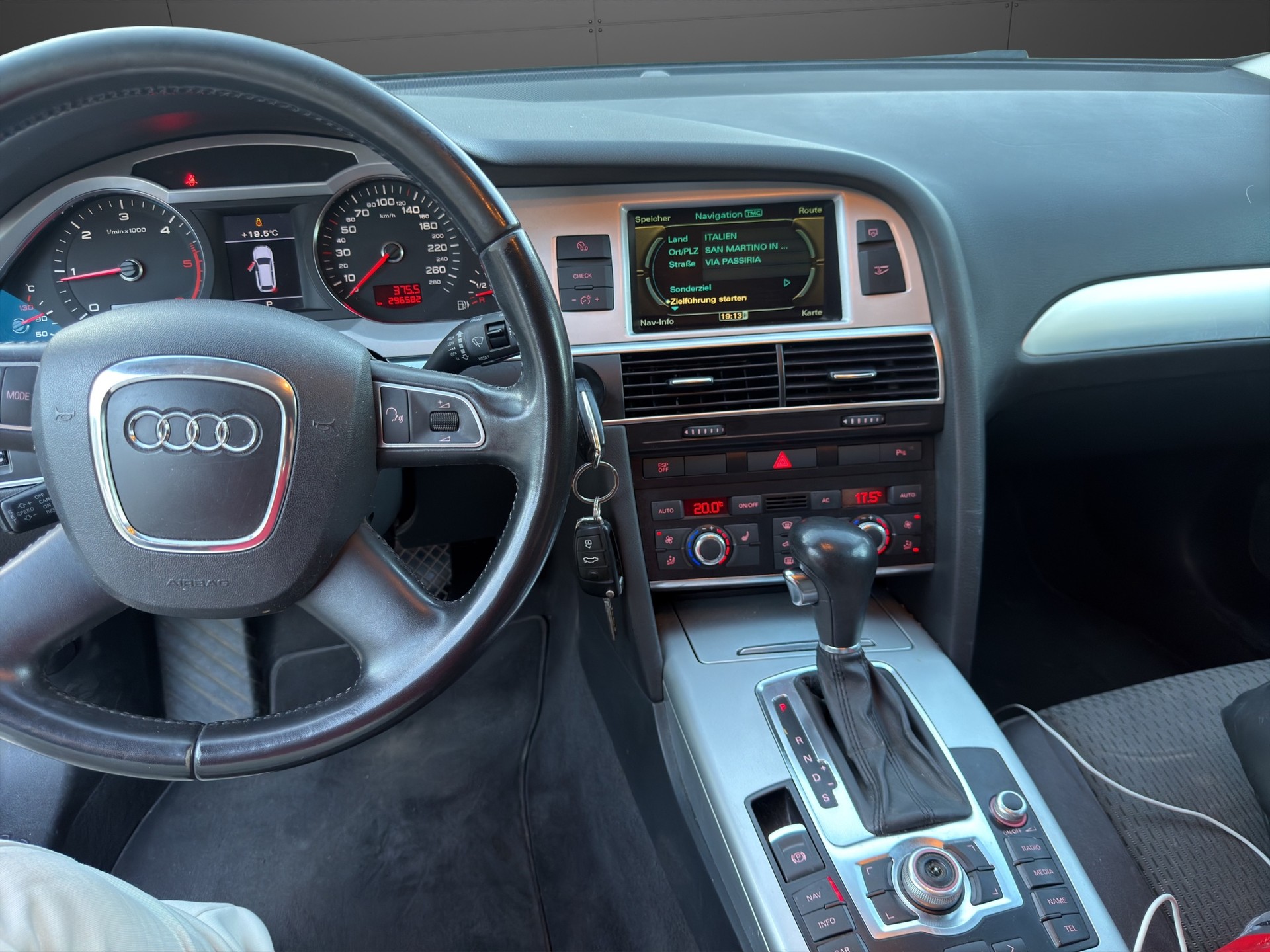 AUDI 2.0 TDI 140PS-image-10