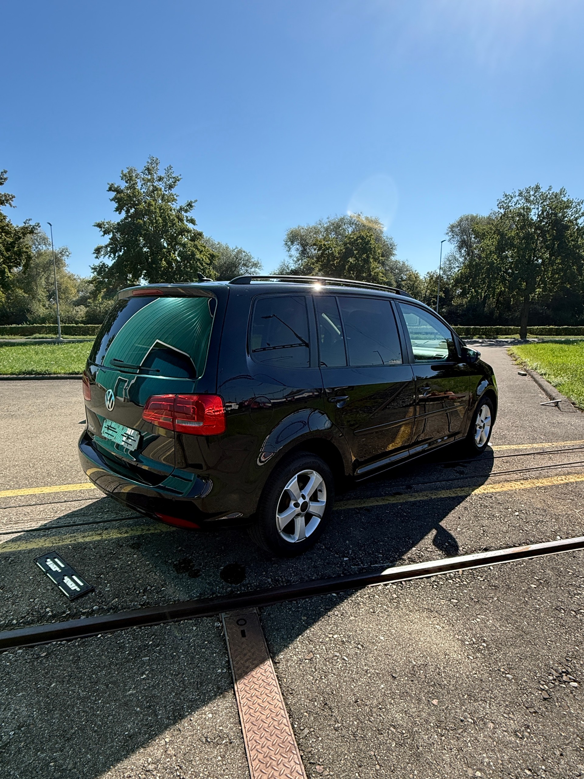 VW Touran 2.0 TDI BlueMotion Technology Comfortline-image-5