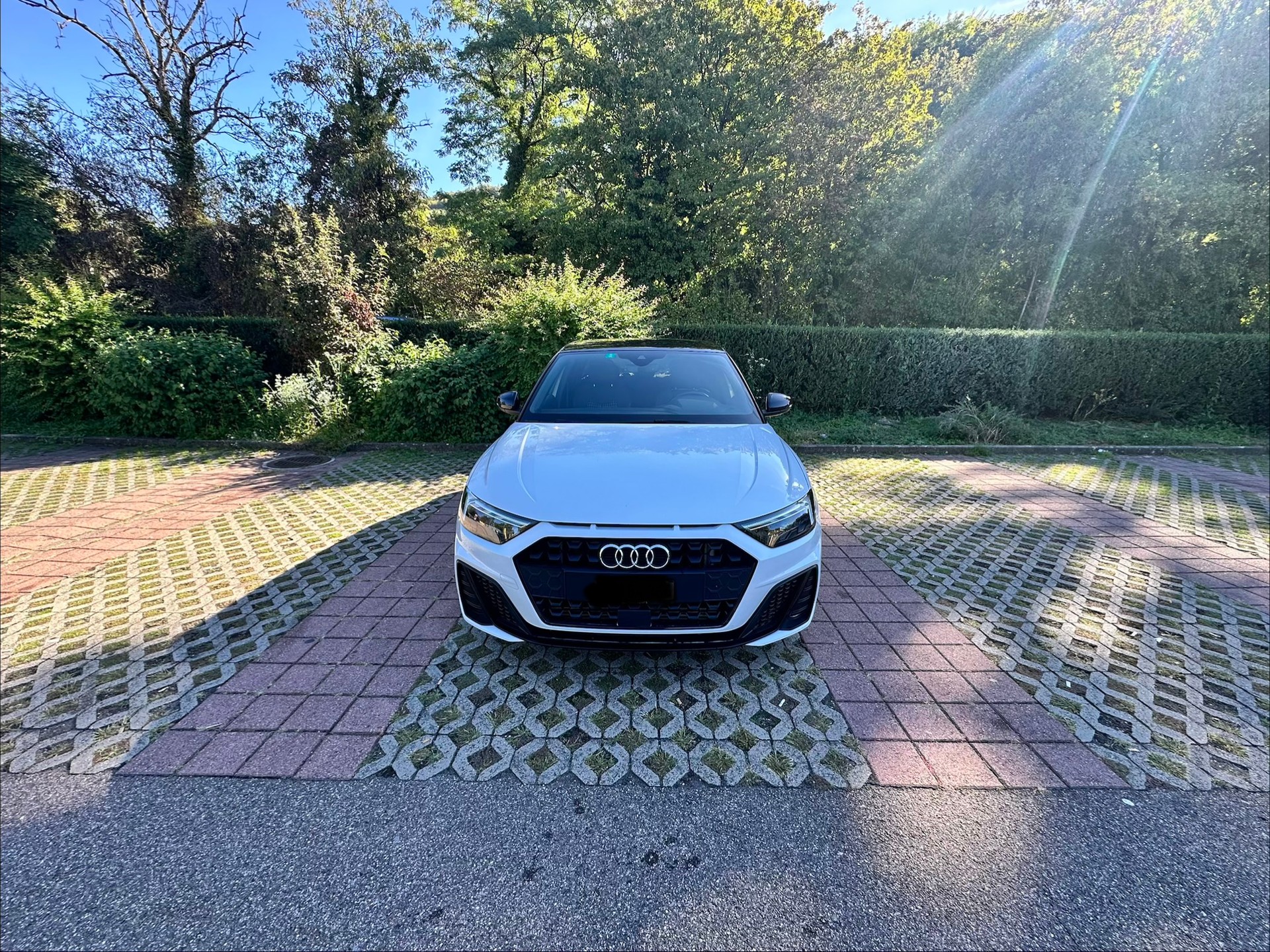 AUDI 2.0 40 TFSI S Line S-Tronic-image-0