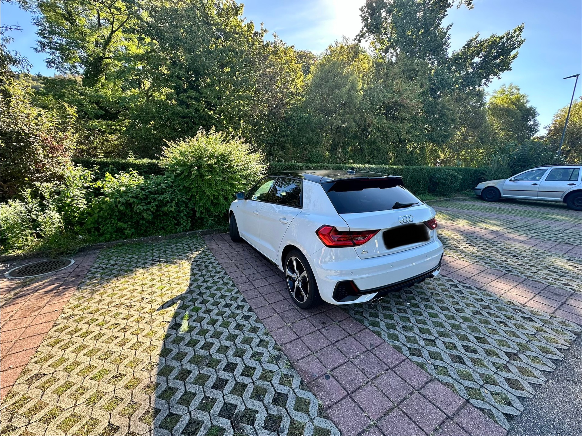 AUDI 2.0 40 TFSI S Line S-Tronic-image-2