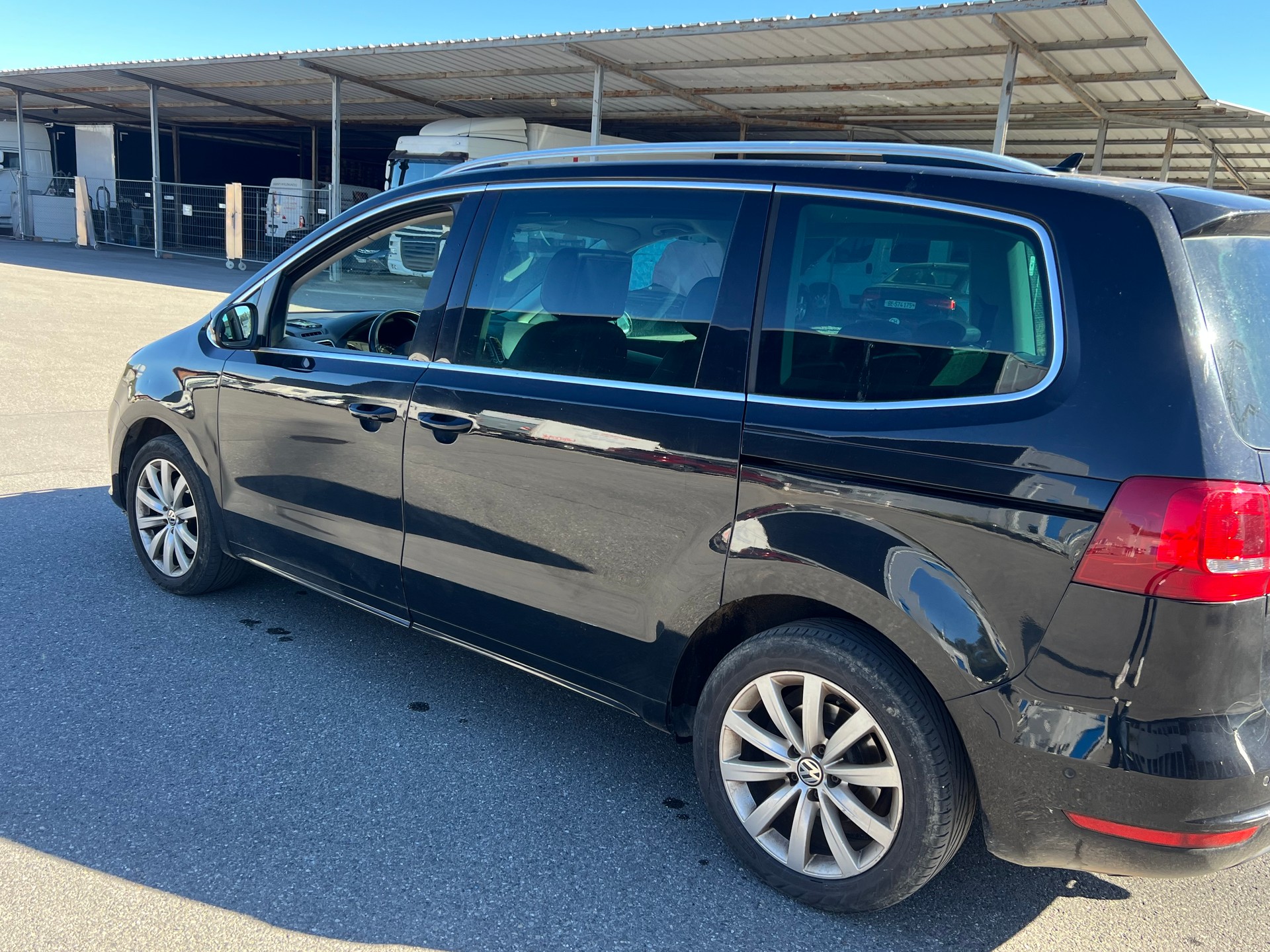 VW Sharan 2.0 TSI Comfortline DSG-image-3