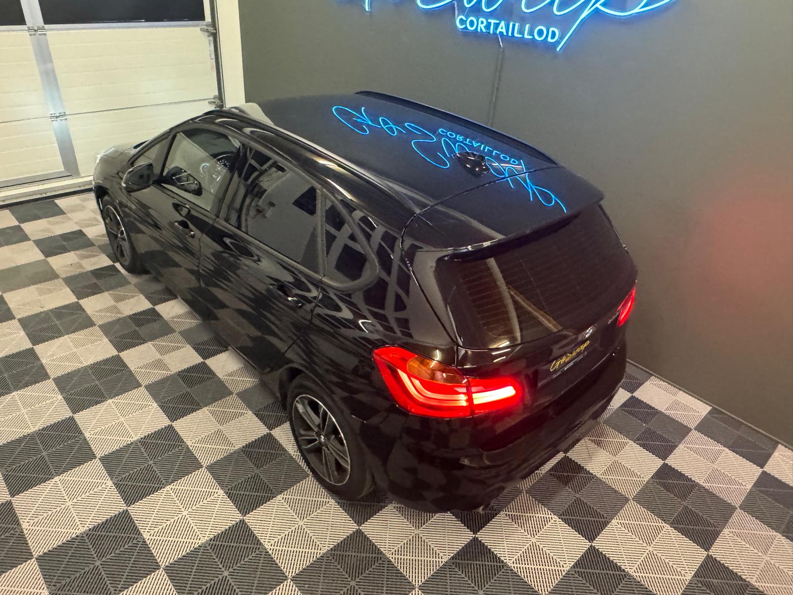 BMW 225xe iPerformance Active Tourer Steptronic-image-2