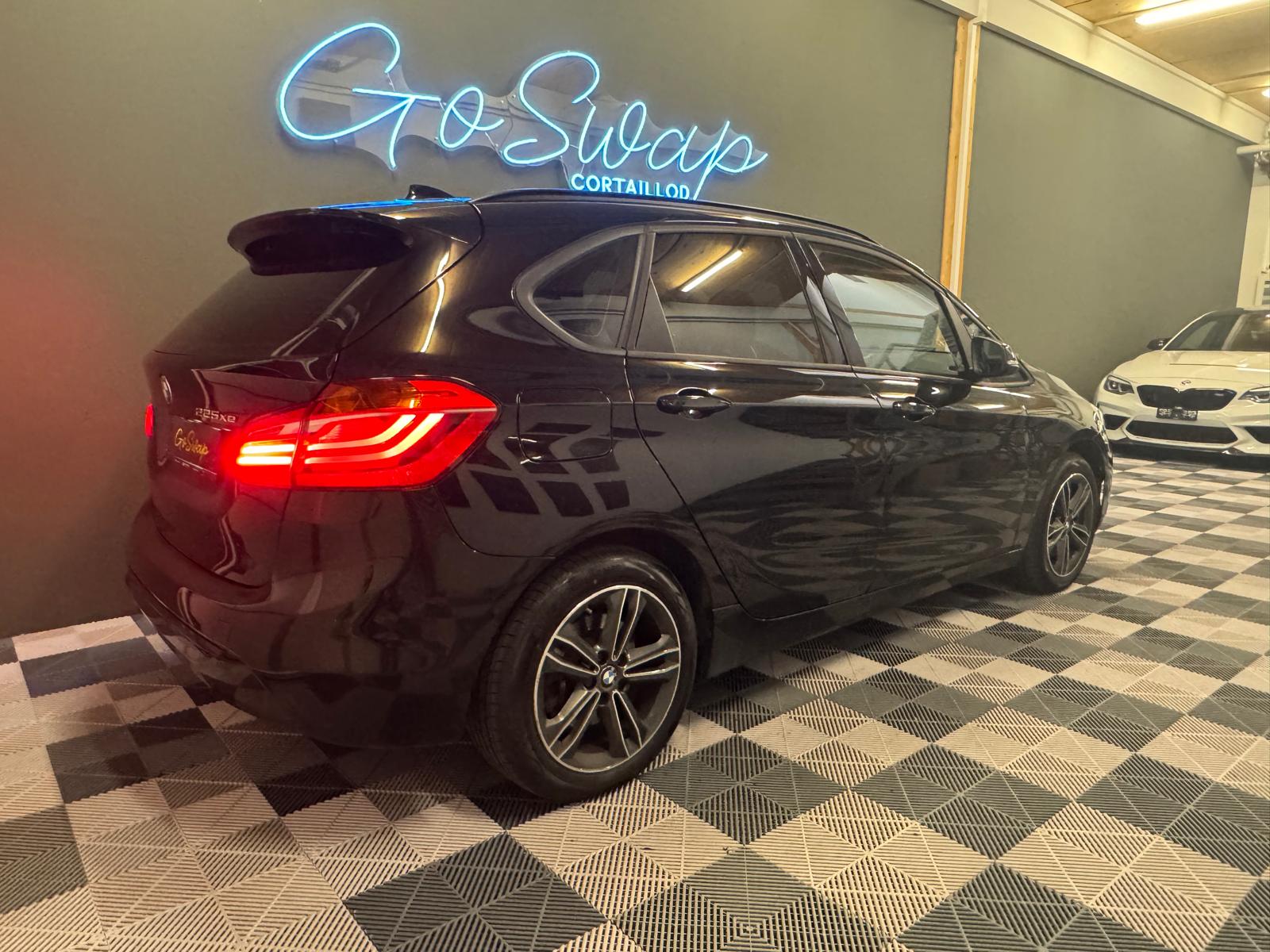 BMW 225xe iPerformance Active Tourer Steptronic-image-5