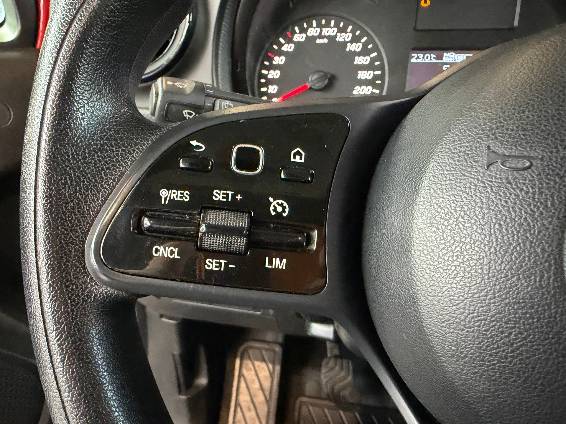 MERCEDES-BENZ Citan 110 CDI Base-image-18