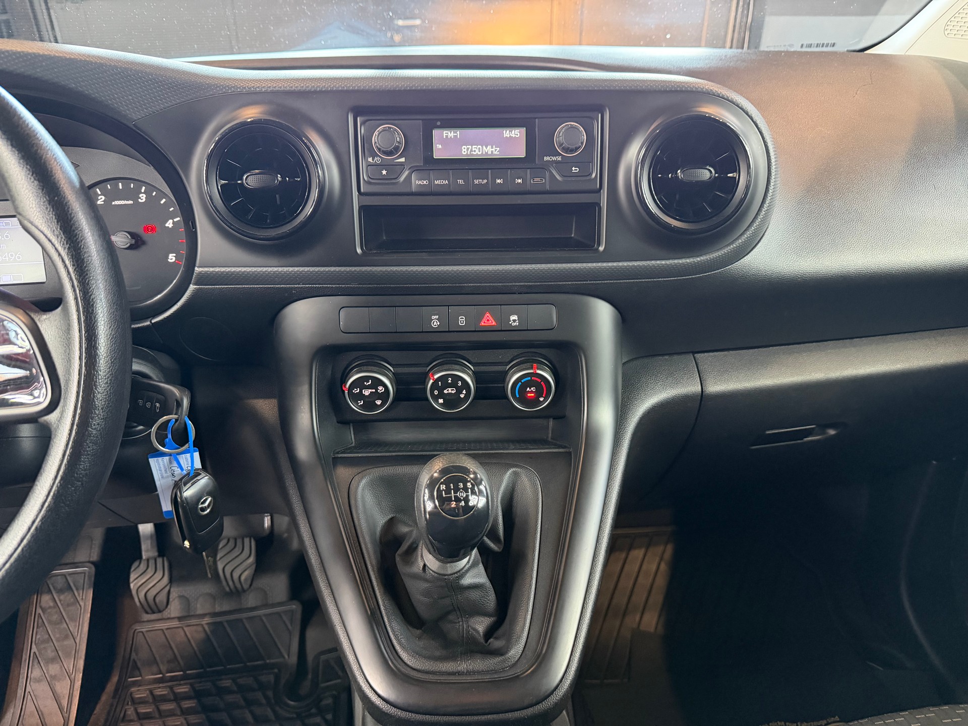 MERCEDES-BENZ Citan 110 CDI Base-image-17