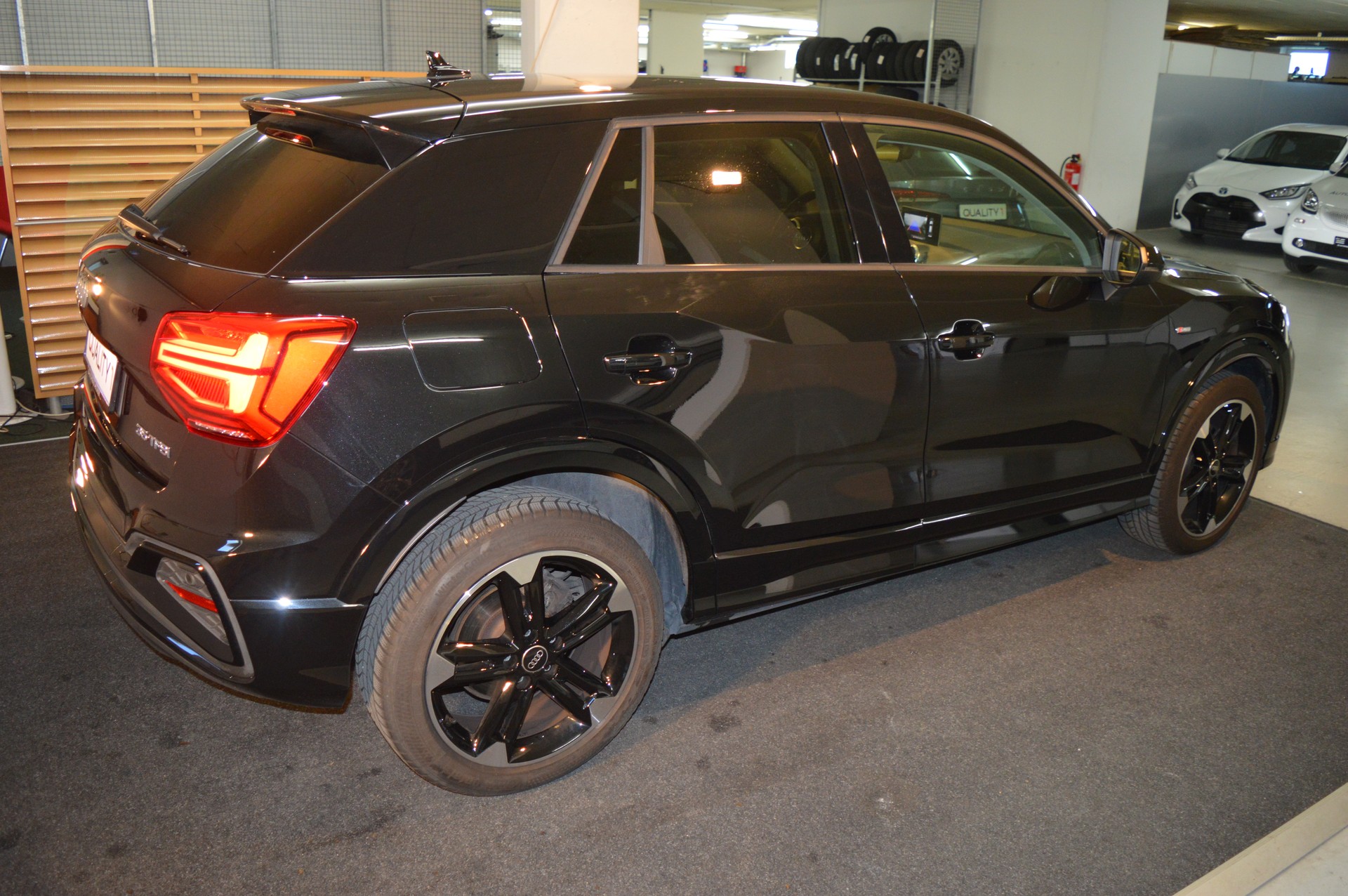 AUDI Q2 35 TFSI S line S-tronic-image-8