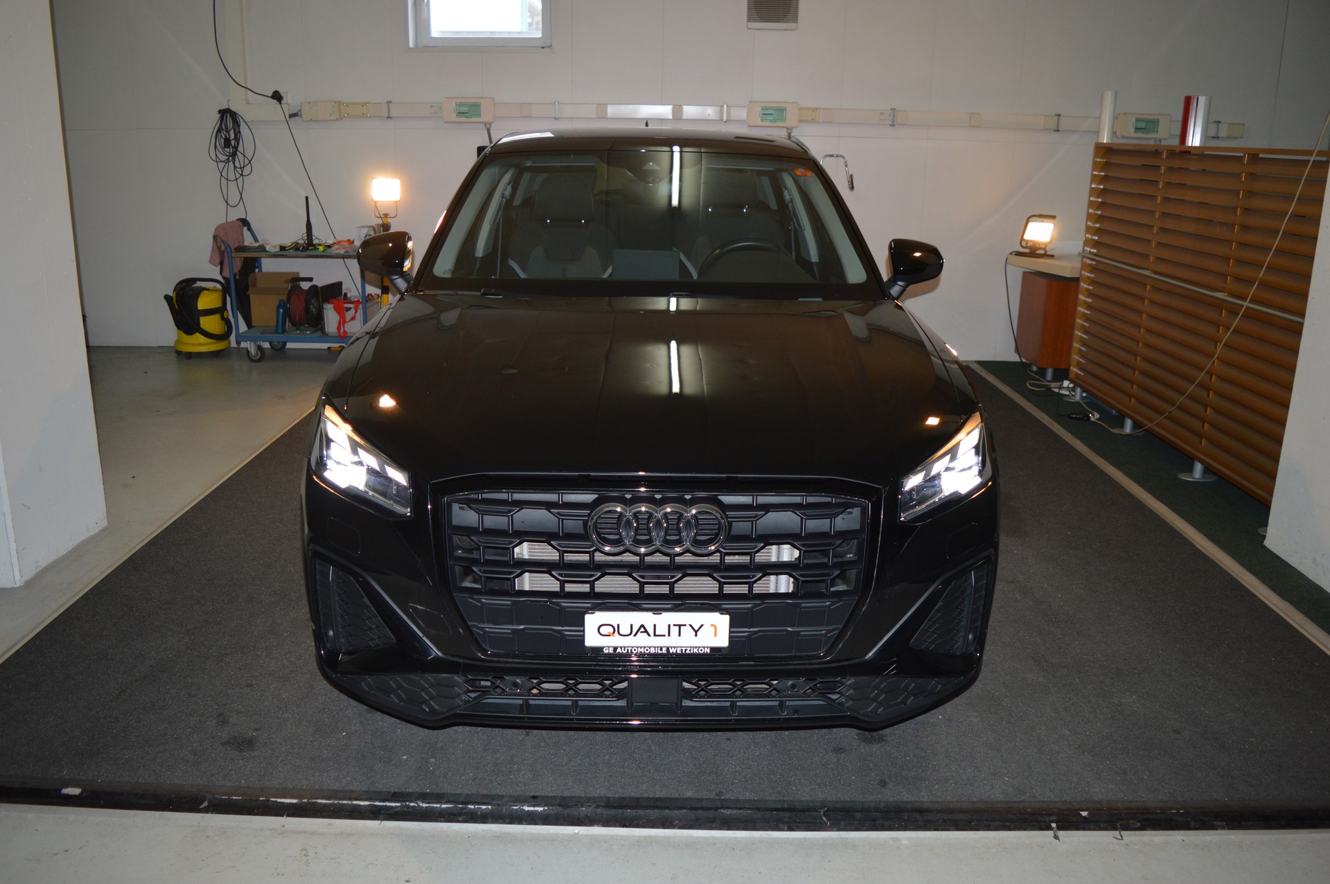 AUDI Q2 35 TFSI S line S-tronic-image-1