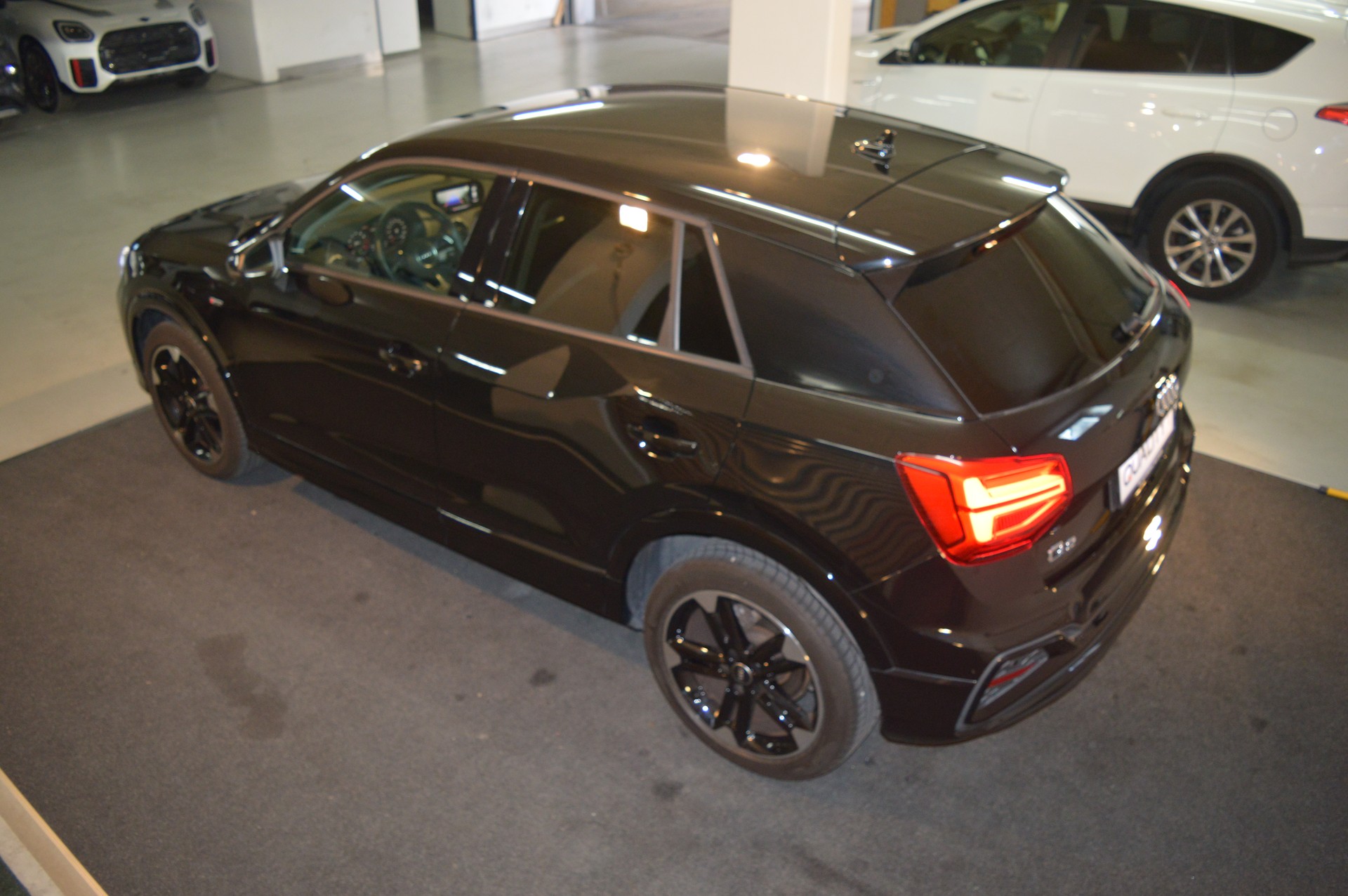 AUDI Q2 35 TFSI S line S-tronic-image-10