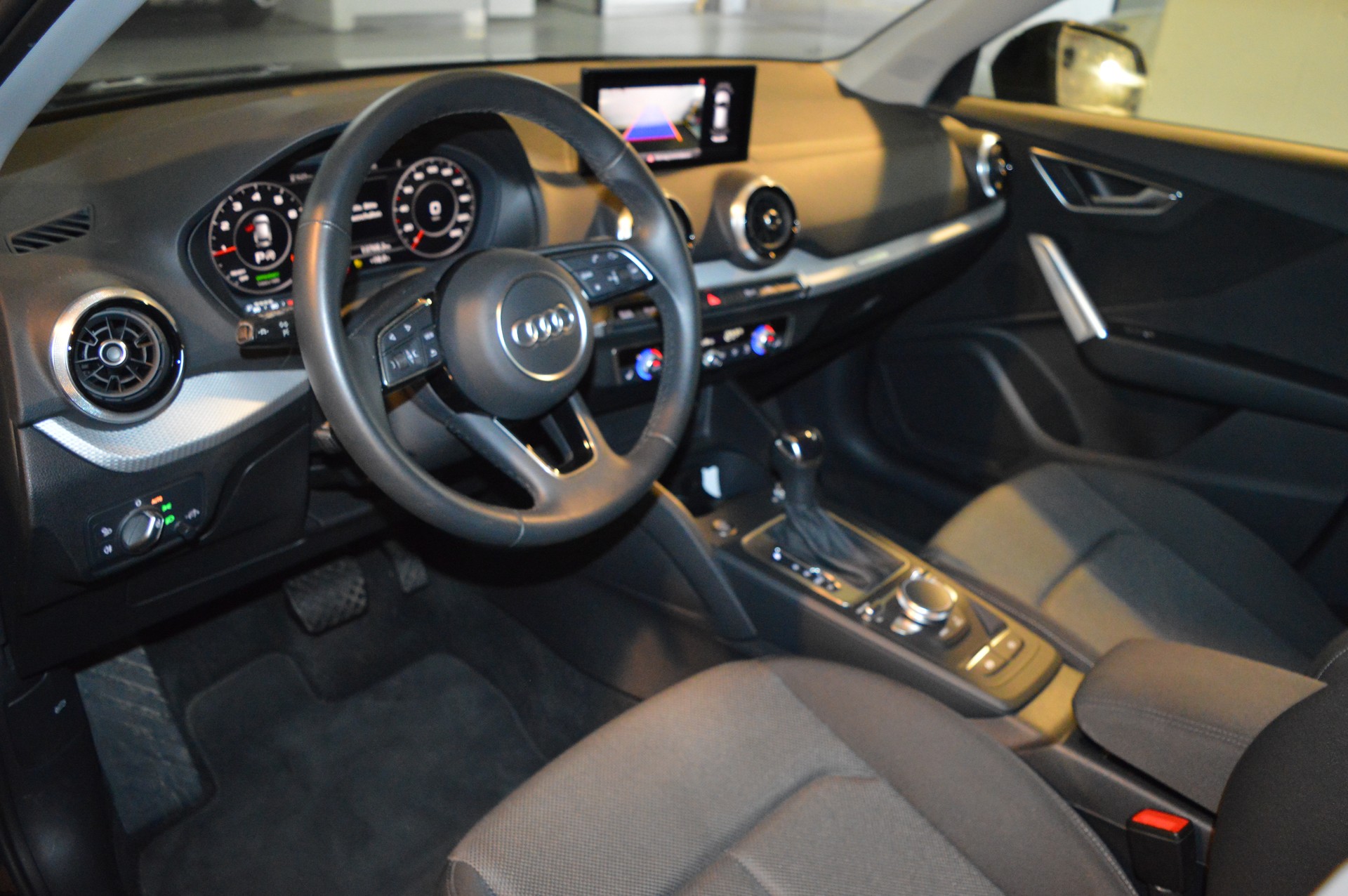 AUDI Q2 35 TFSI S line S-tronic-image-11