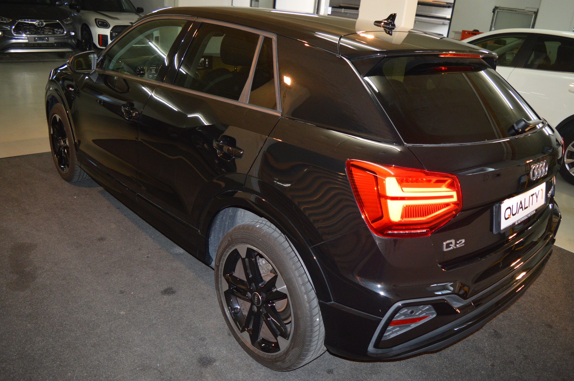 AUDI Q2 35 TFSI S line S-tronic-image-9