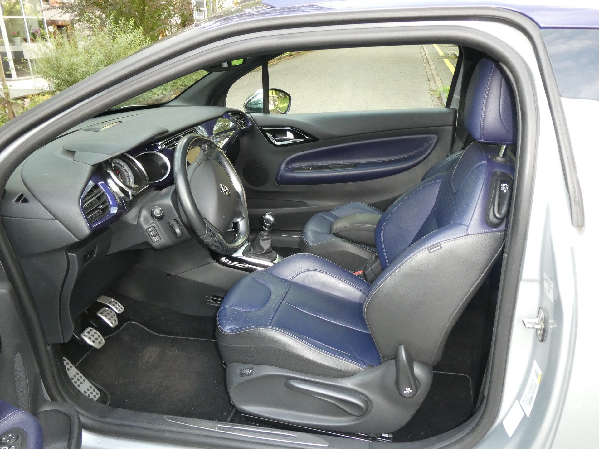 DS AUTOMOBILES DS3 Cabrio 1.6 THP Sport Chic-image-10