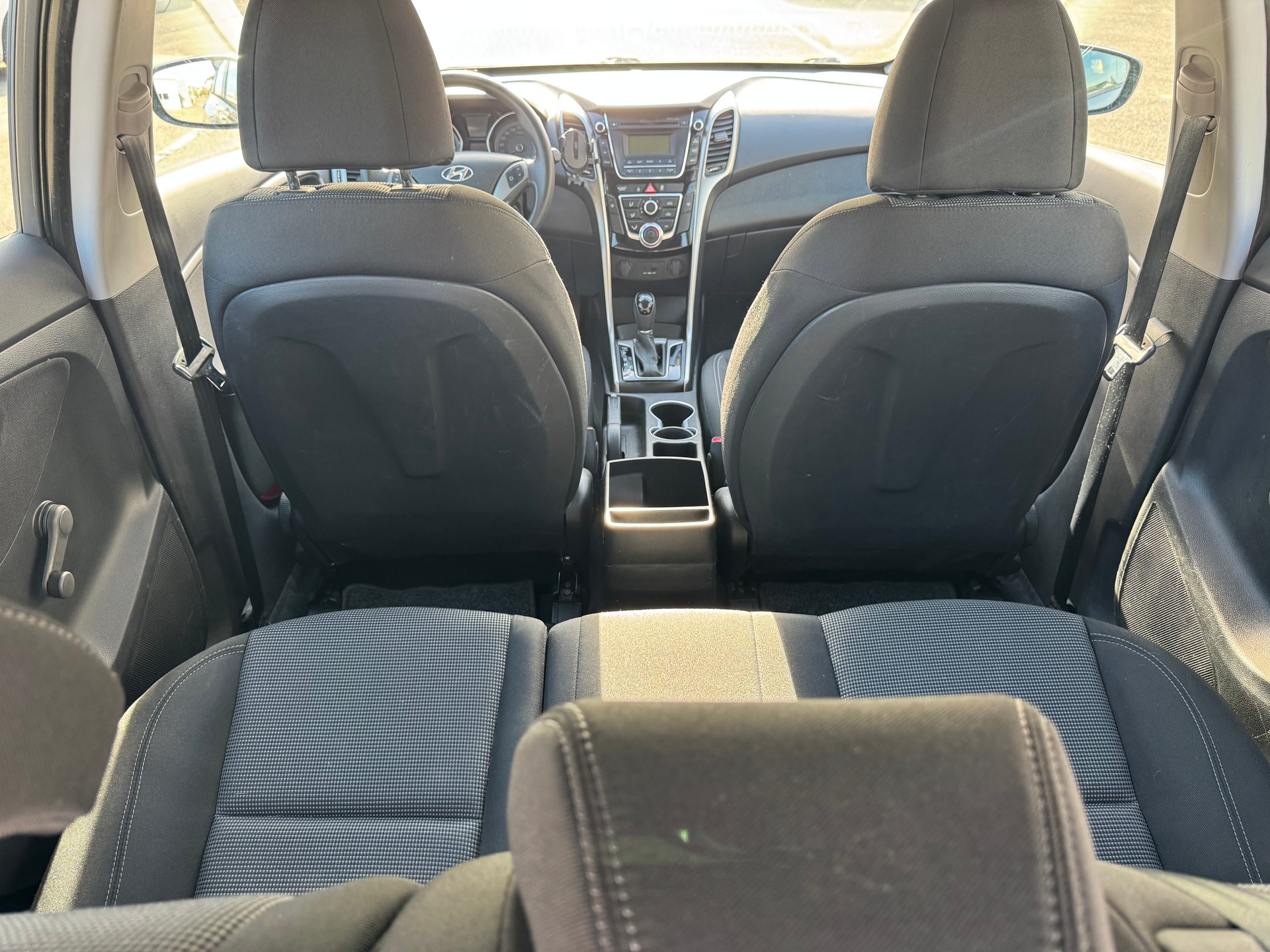 HYUNDAI i30 Wagon 1.6 Style Automatic-image-12