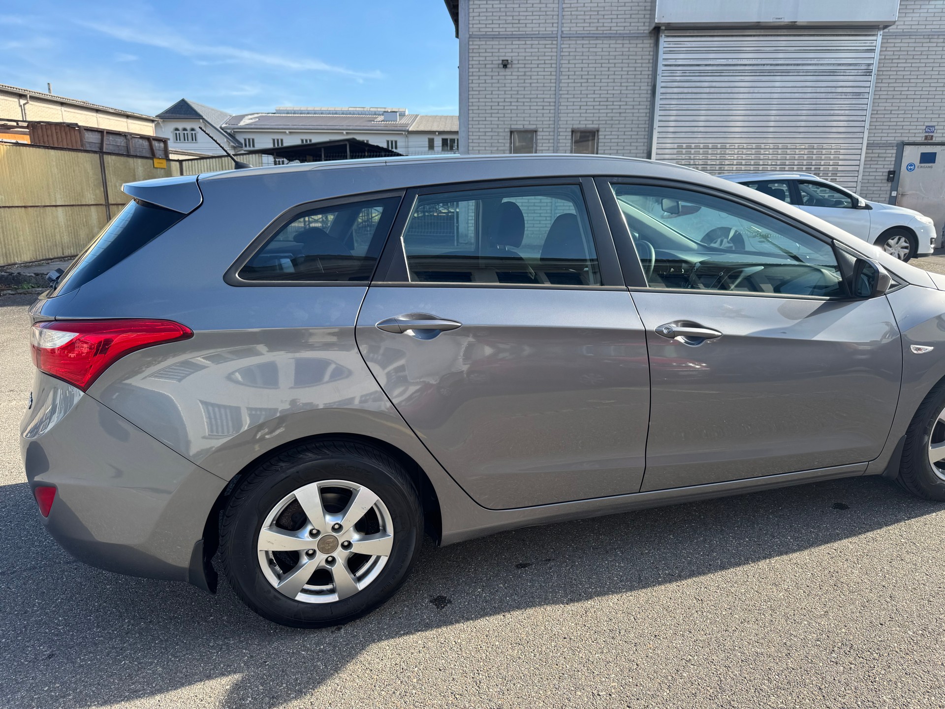 HYUNDAI i30 Wagon 1.6 Style Automatic-image-7