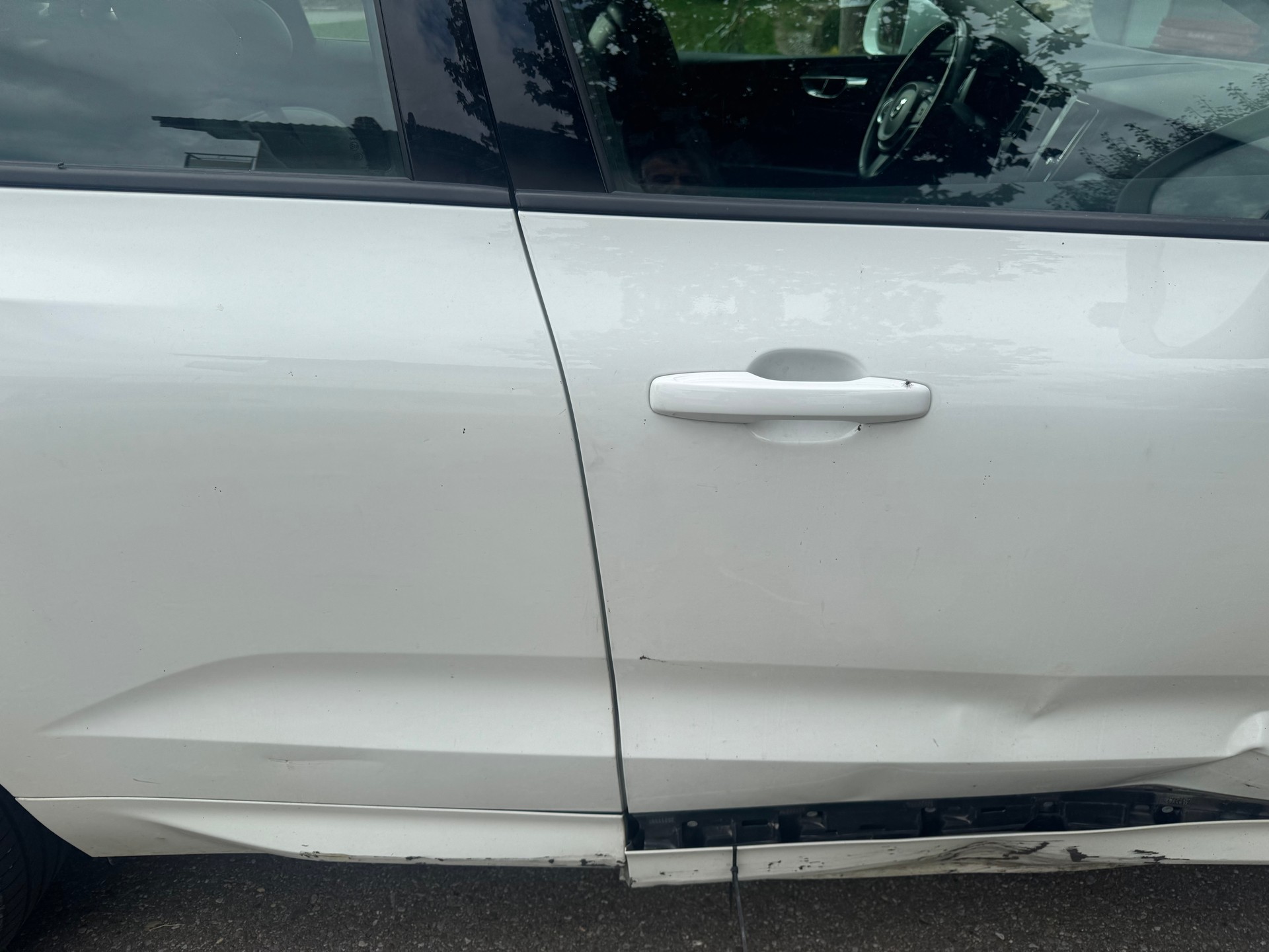 VOLVO XC60 D4 AWD Momentum Geartronic-image-5