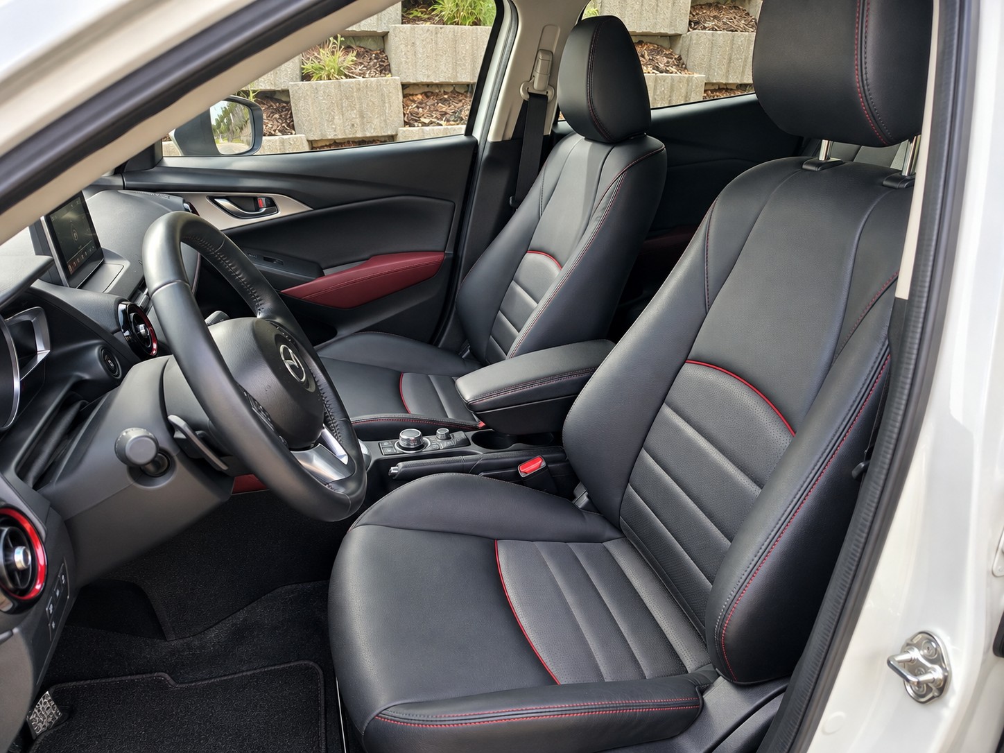 MAZDA 2.0 Revolution AWD-image-3