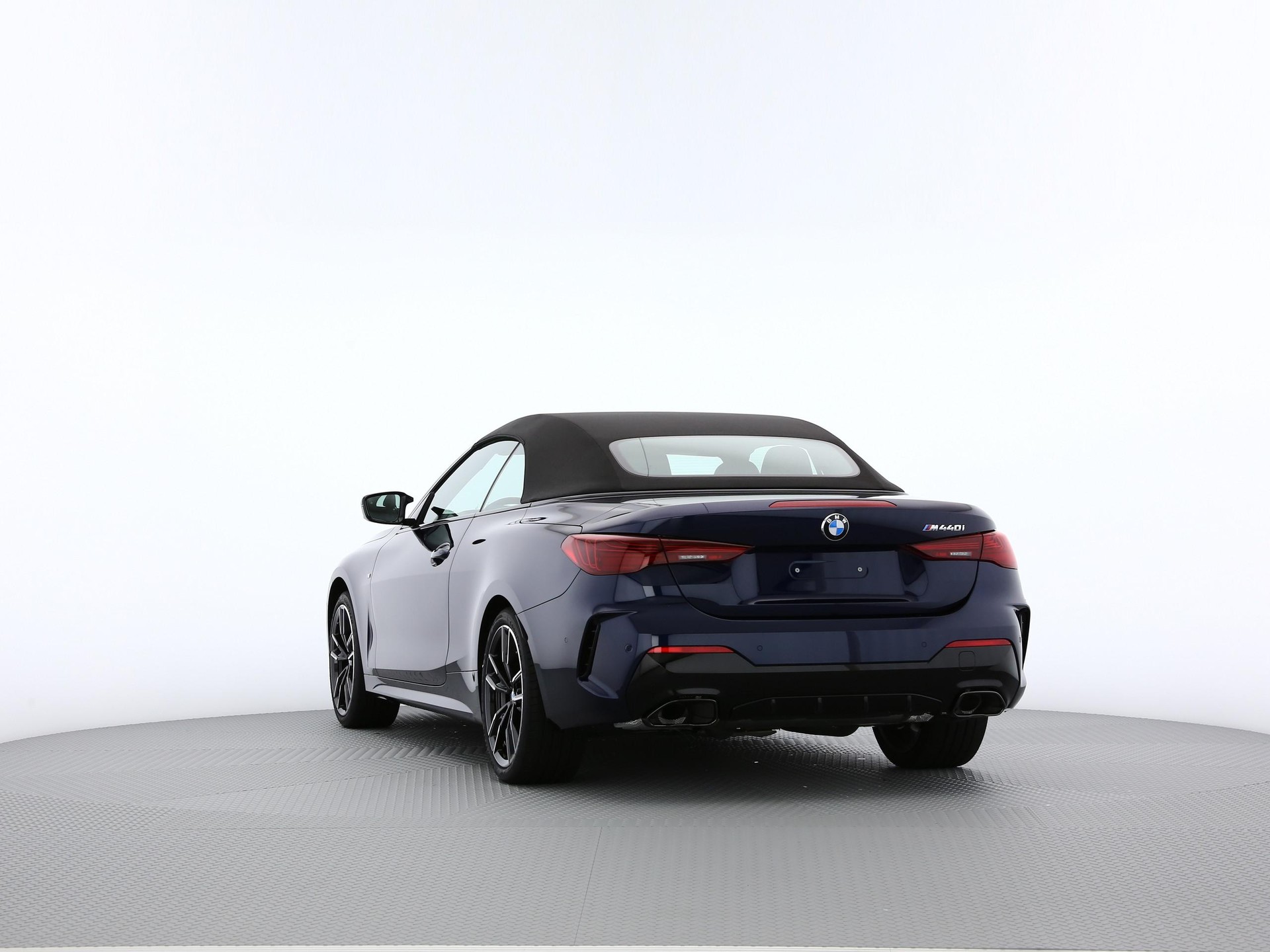 BMW 4er Reihe G23 Cabrio M440i xDrive-image-14
