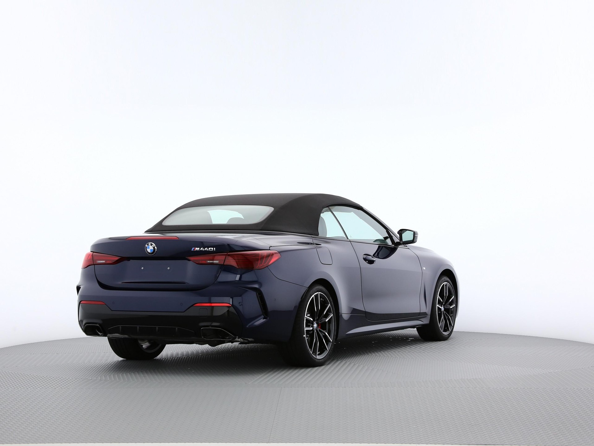 BMW 4er Reihe G23 Cabrio M440i xDrive-image-17