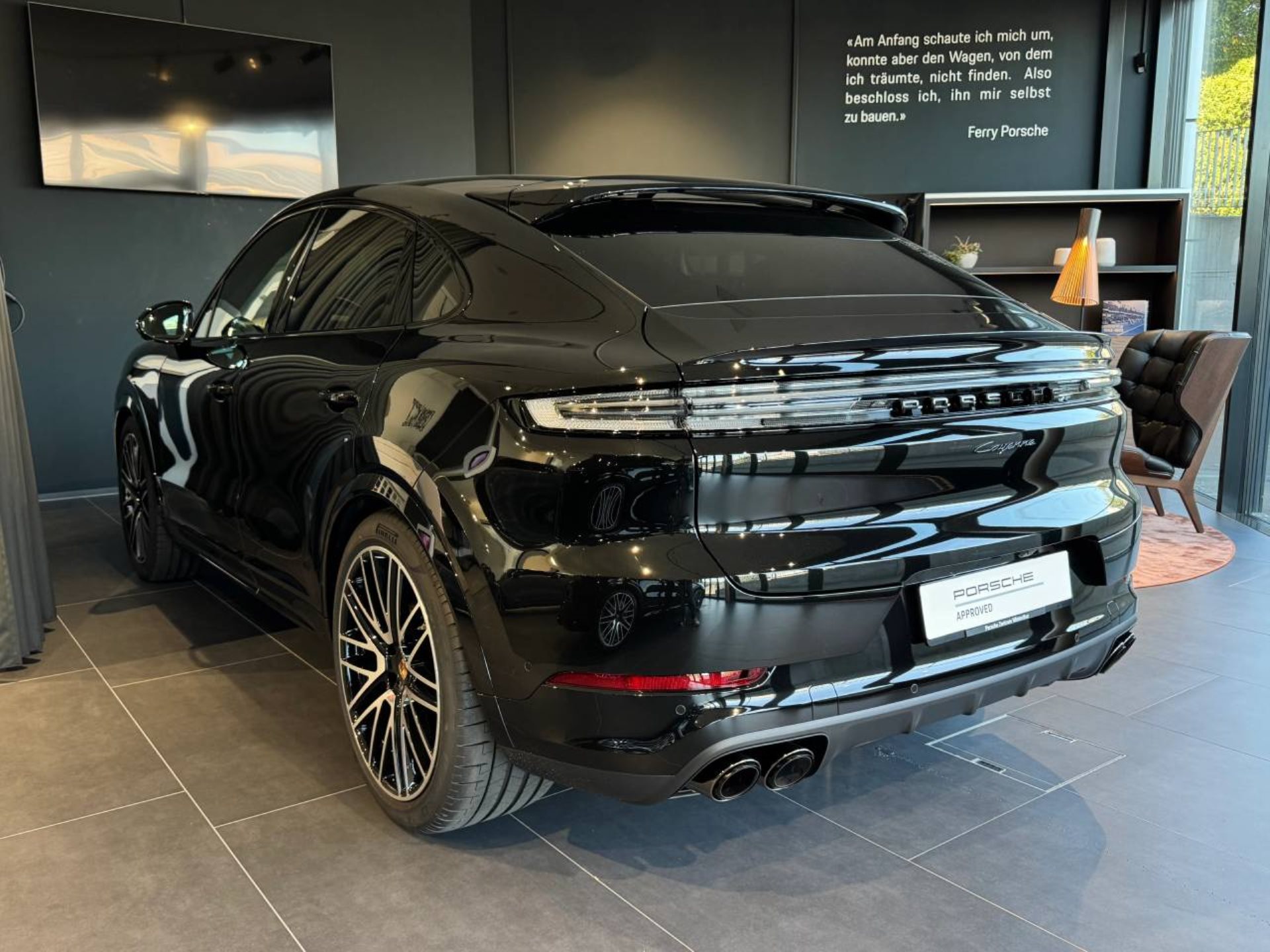 PORSCHE Cayenne Coupé Black Edition-showroom-element-2