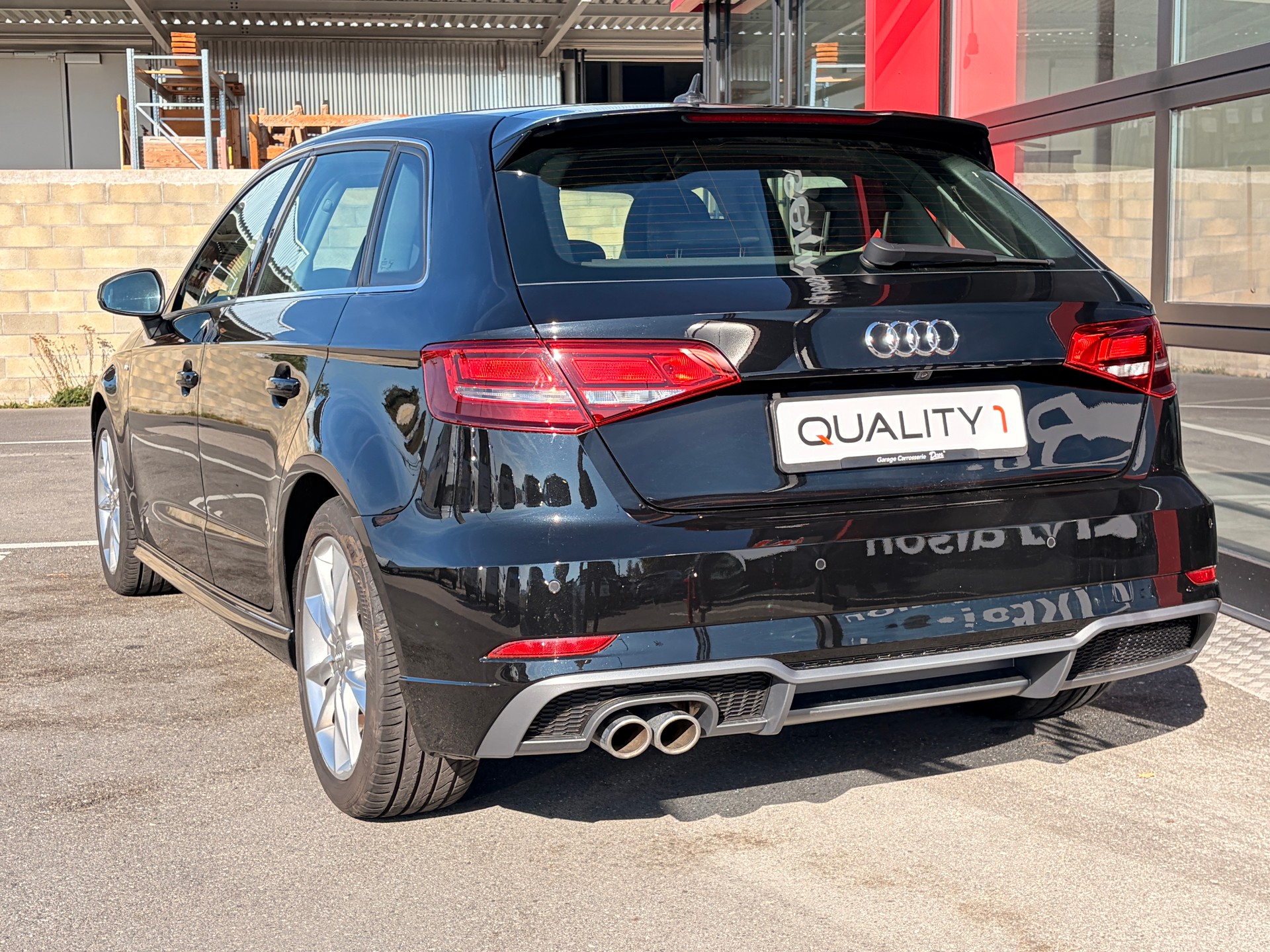 AUDI A3 Sportback 1.5 TFSI S-tronic Sport-image-2