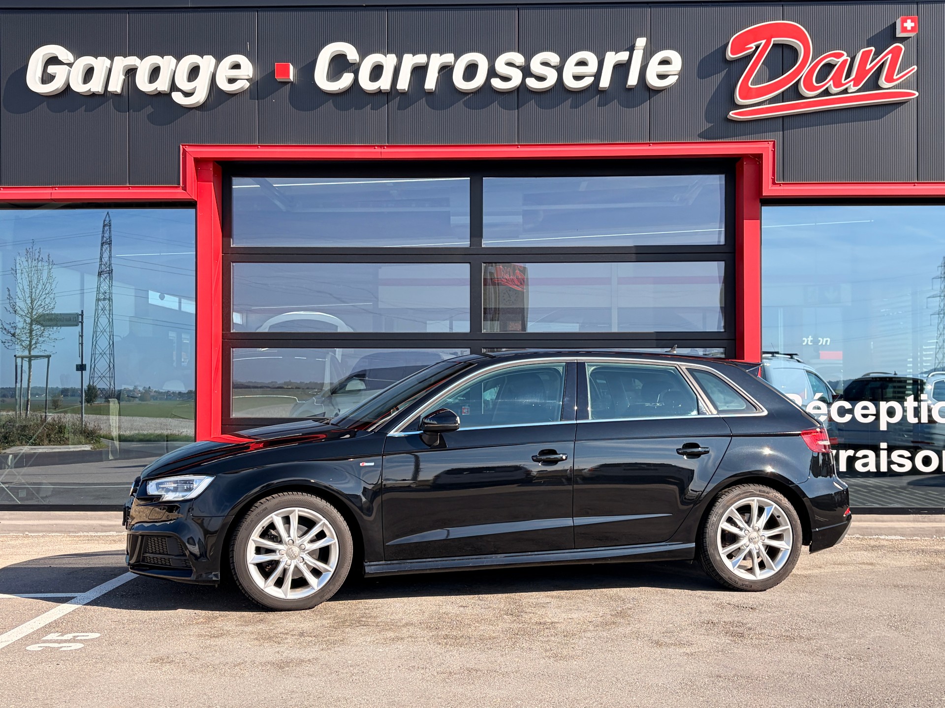 AUDI A3 Sportback 1.5 TFSI S-tronic Sport-image-0