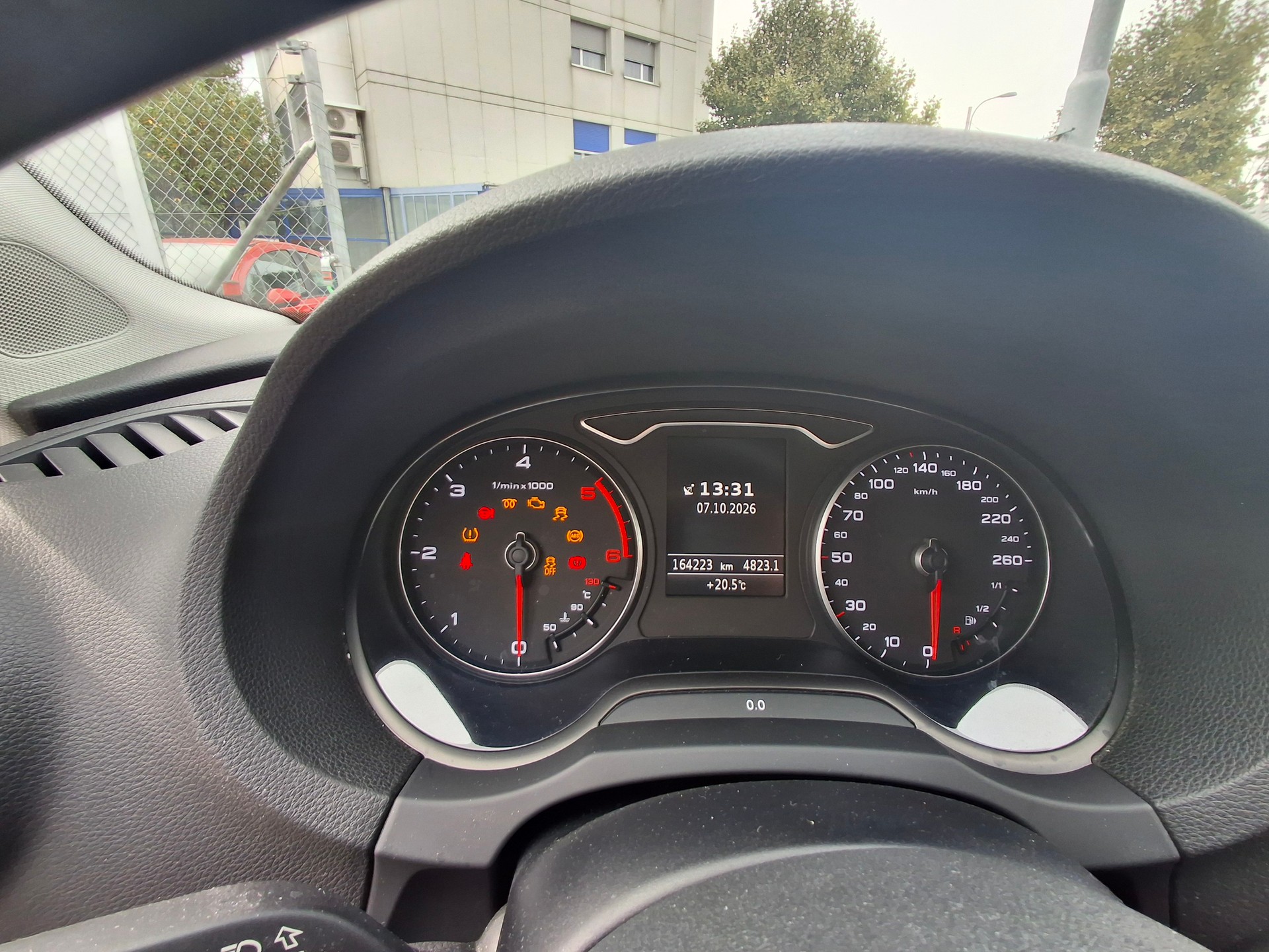 AUDI A3 Limousine 2.0 TDI Ambition S-tronic-image-25