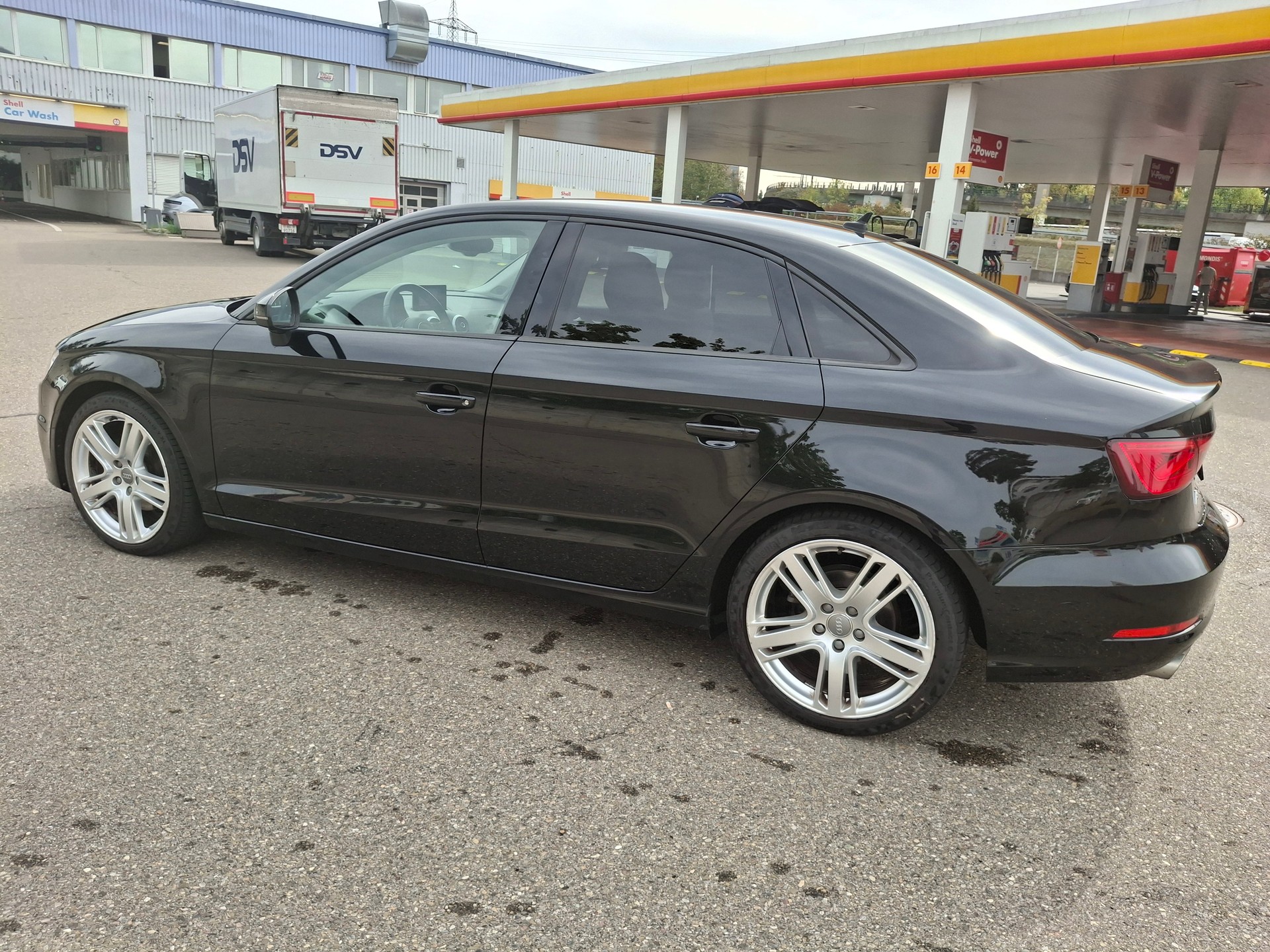 AUDI A3 Limousine 2.0 TDI Ambition S-tronic-image-15
