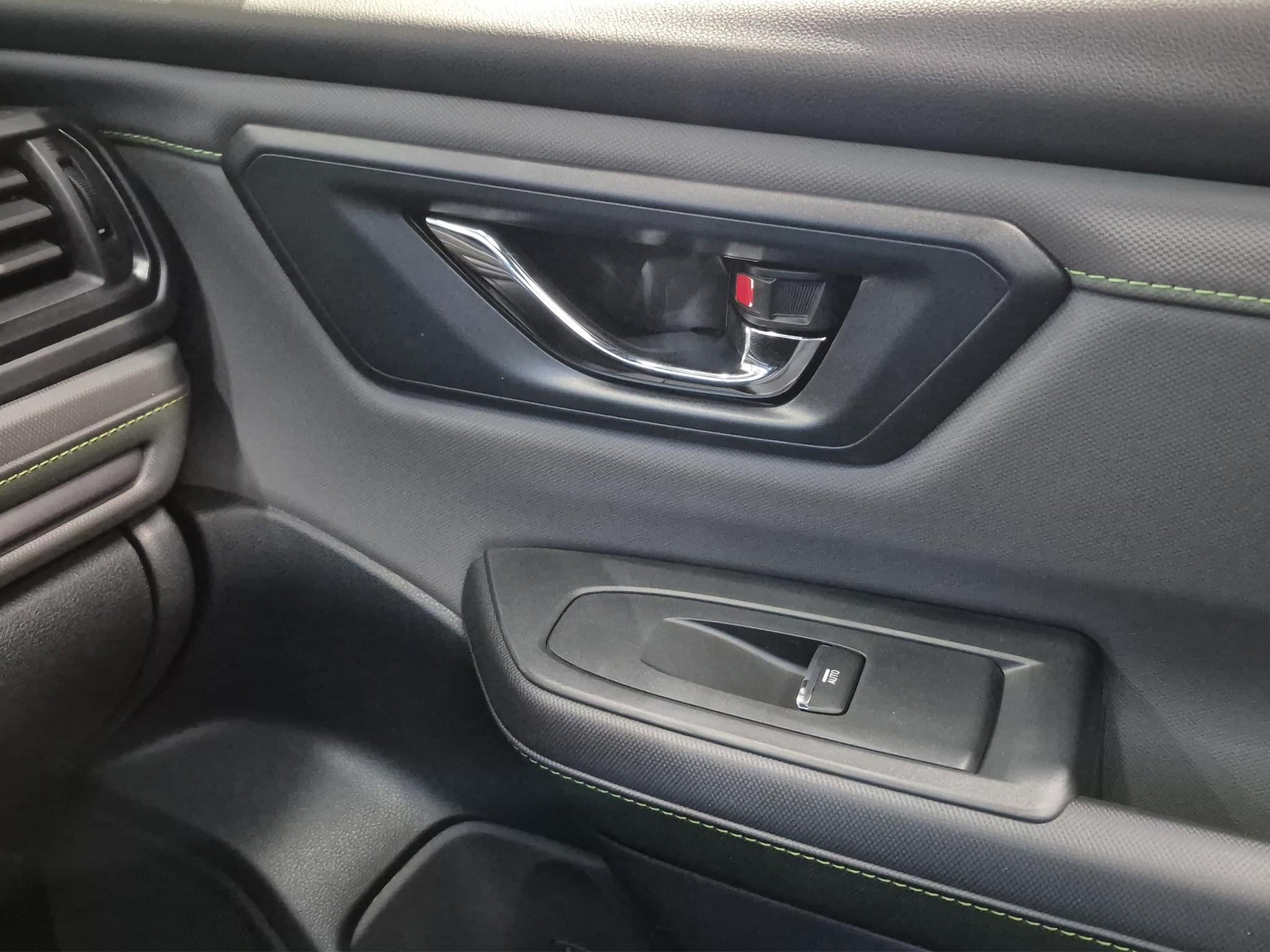 SUBARU Forester Station 2.0i e-Boxer Sport-image-14