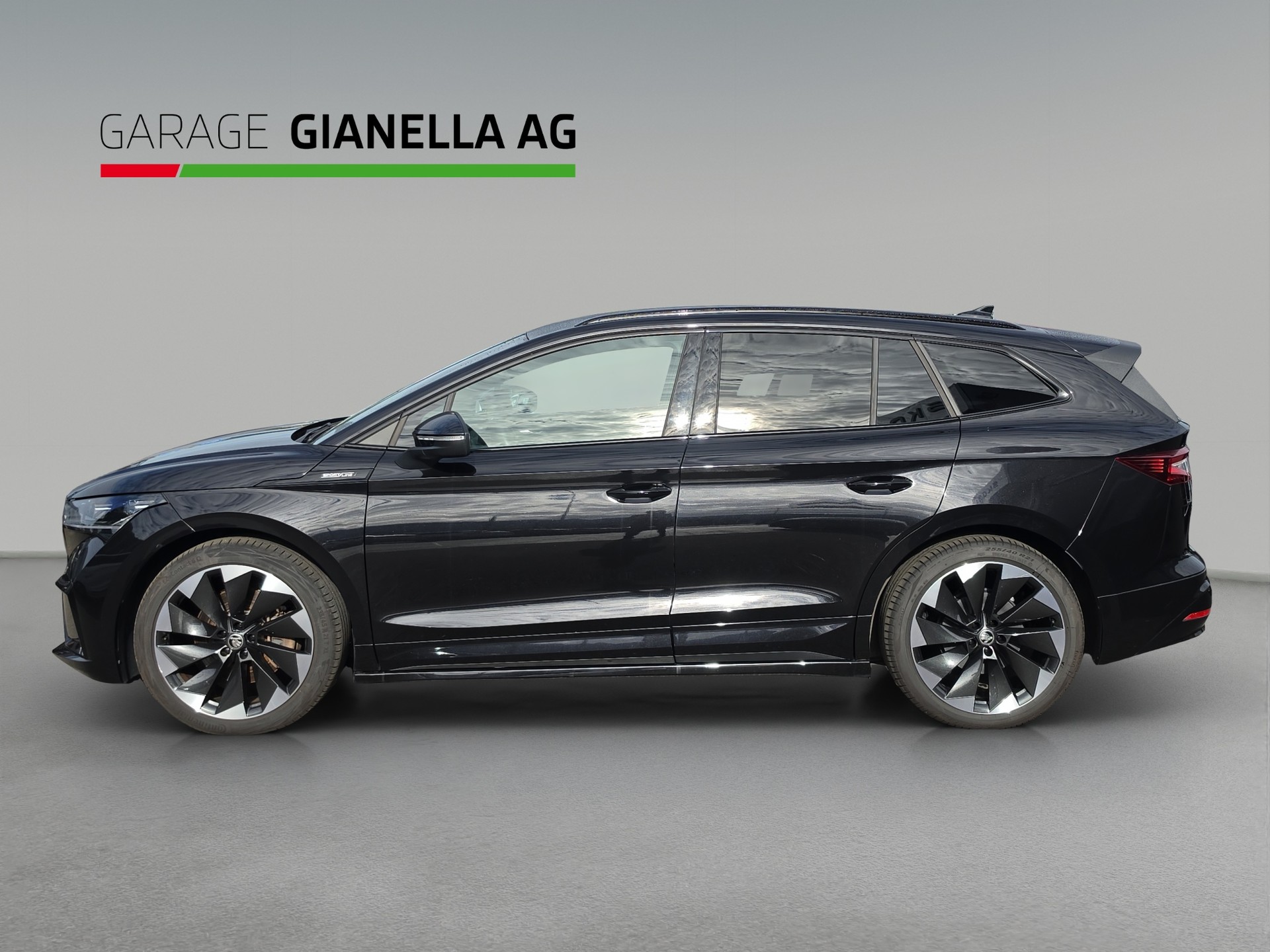 SKODA Enyaq iV 80x SportLine-showroom-element-1