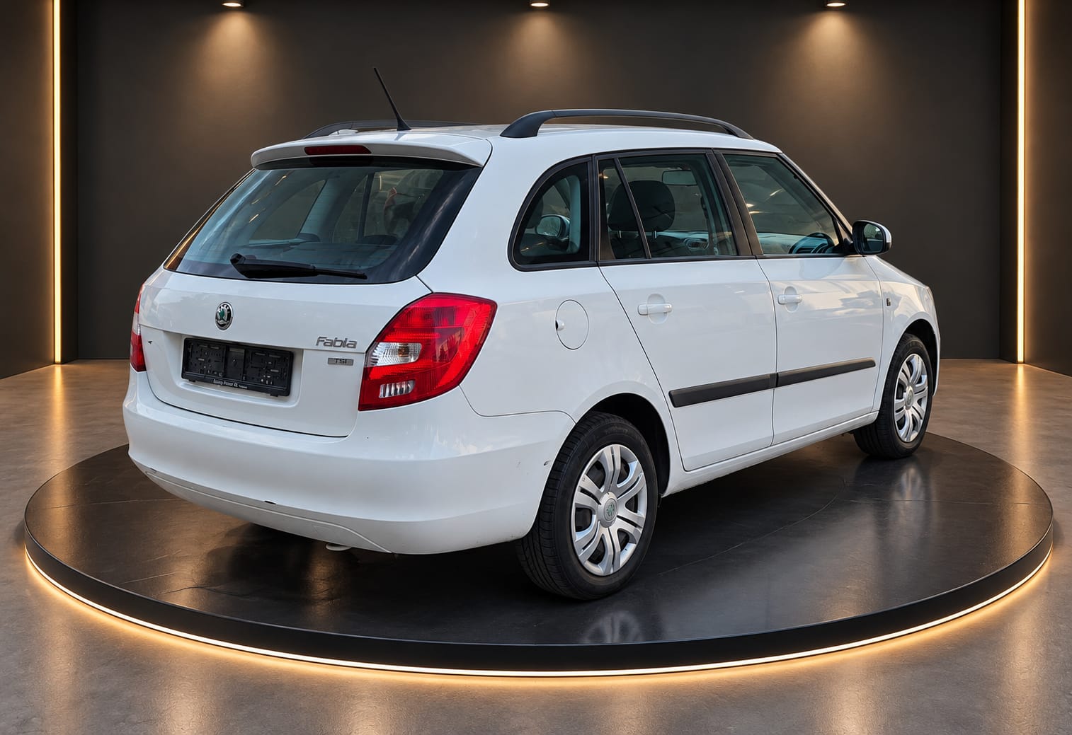 SKODA Fabia 1.2 TSI Ambition-image-1