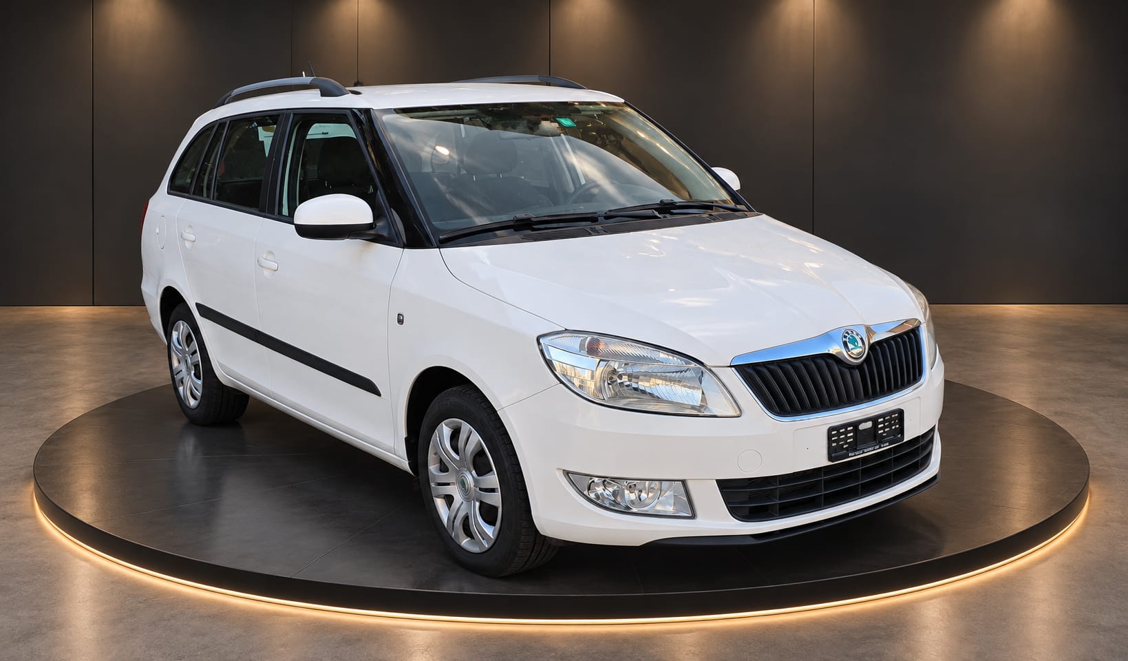 SKODA Fabia 1.2 TSI Ambition-image-0