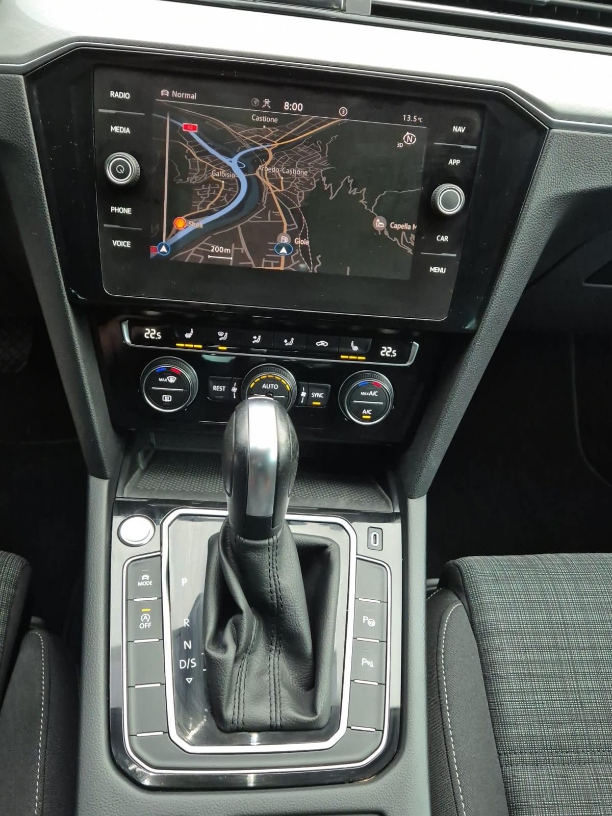 VW Passat Variant 2.0 TSI Business DSG-image-9