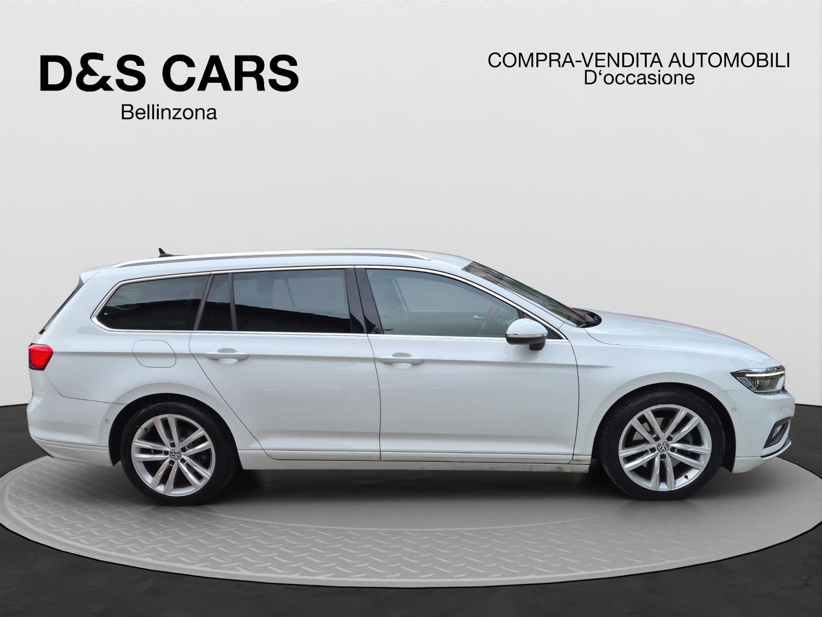 VW Passat Variant 2.0 TSI Business DSG-image-6
