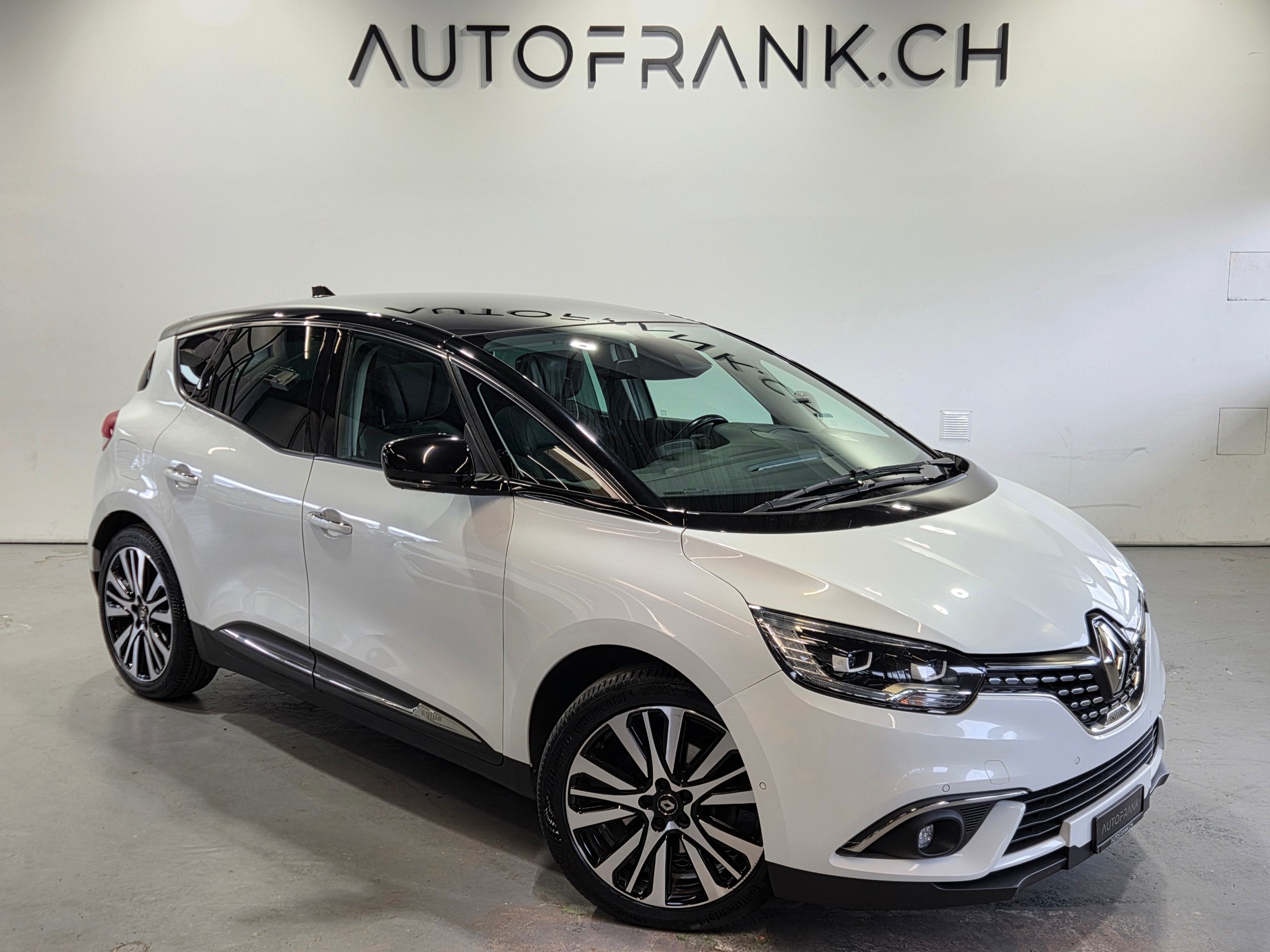 RENAULT Scénic 1.3 TCe 160 Initiale EDC-image-1