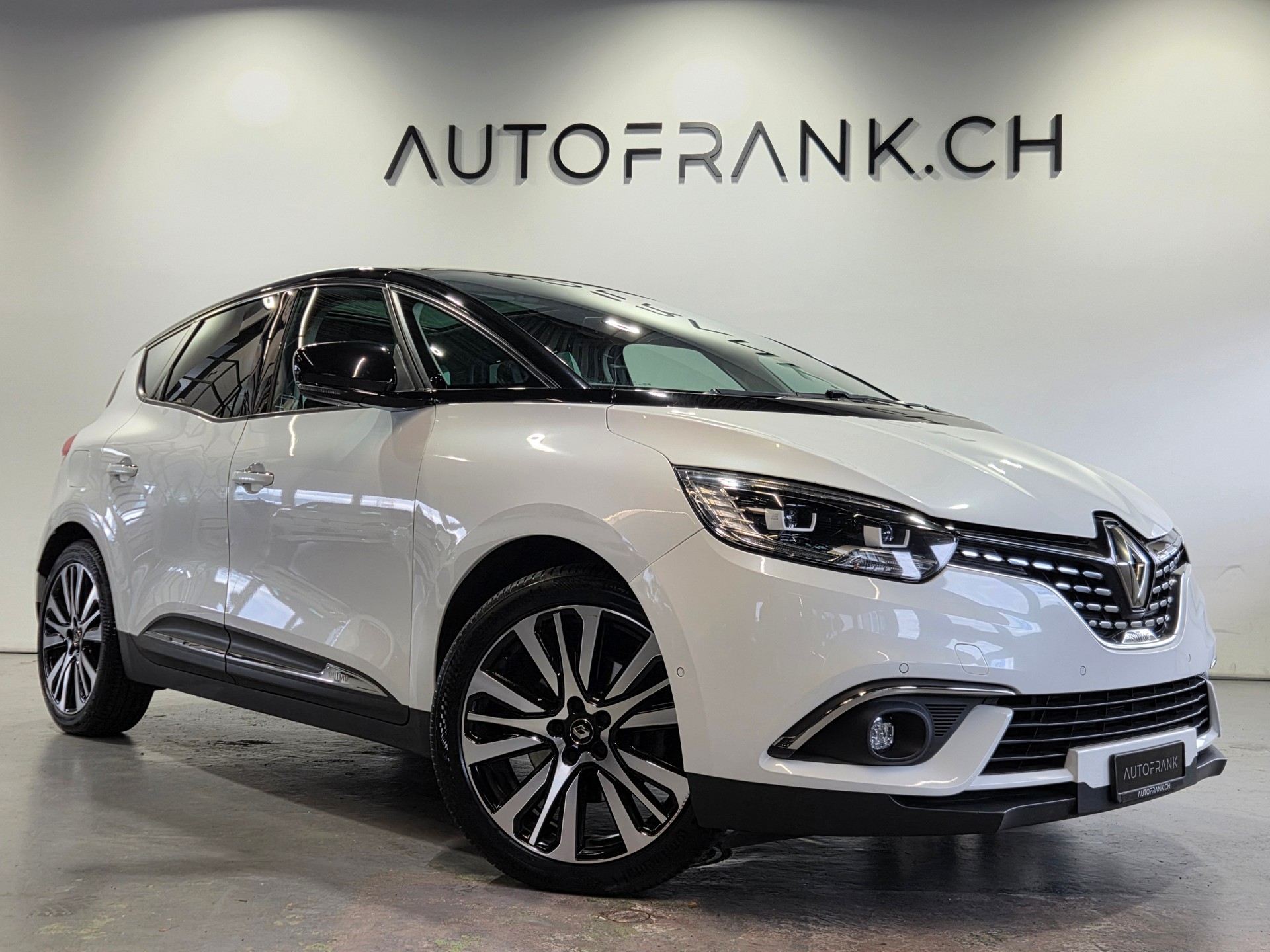 RENAULT Scénic 1.3 TCe 160 Initiale EDC-image-0