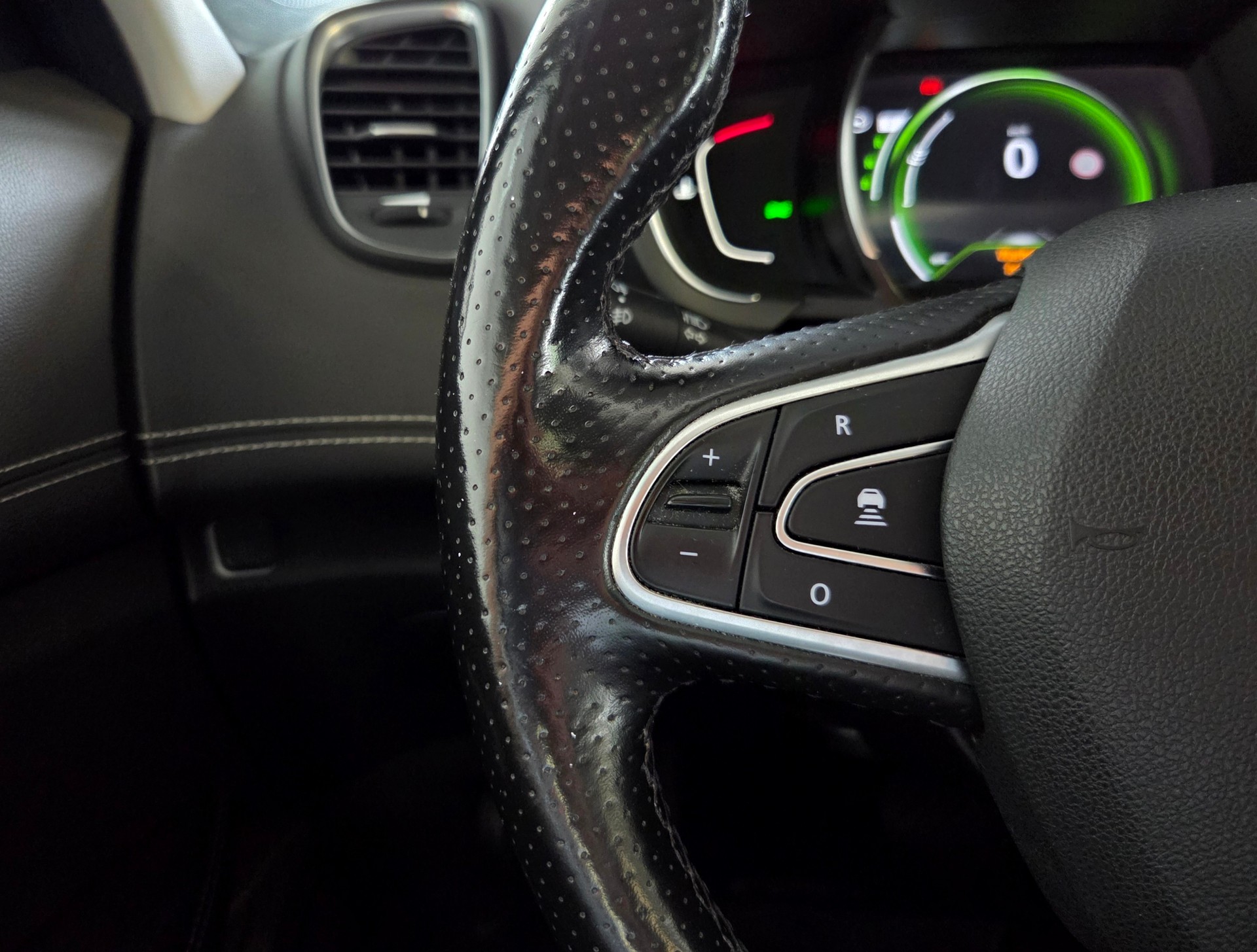 RENAULT Scénic 1.3 TCe 160 Initiale EDC-image-16