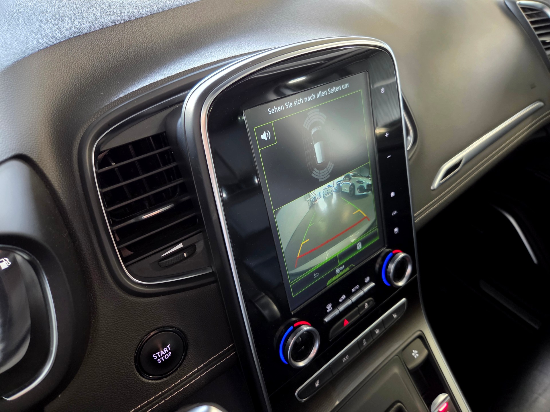 RENAULT Scénic 1.3 TCe 160 Initiale EDC-image-12