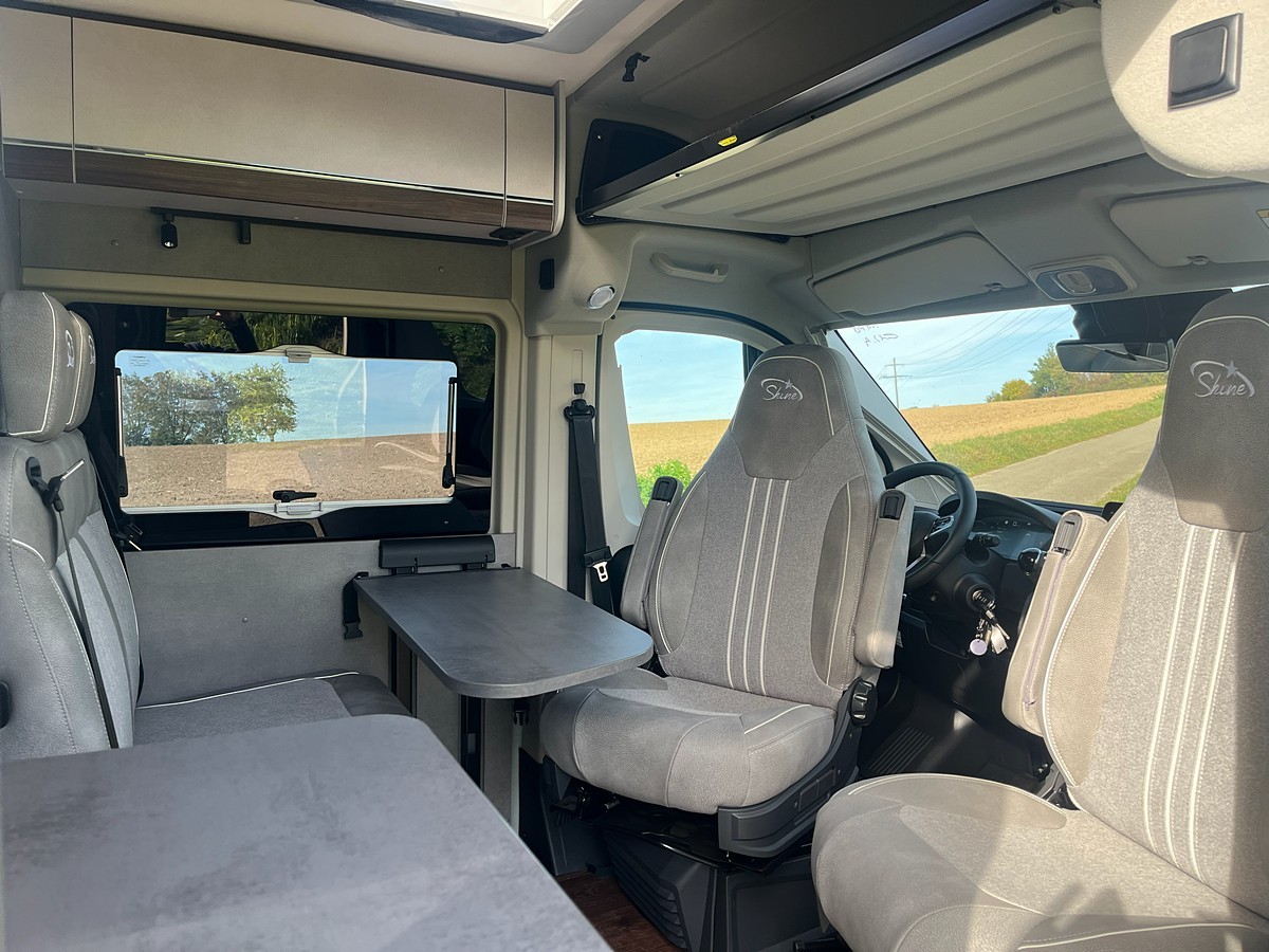 PÖSSL Summit Shine 600 L Automatik+Premium/Solar/Lithium/Markise-image-11