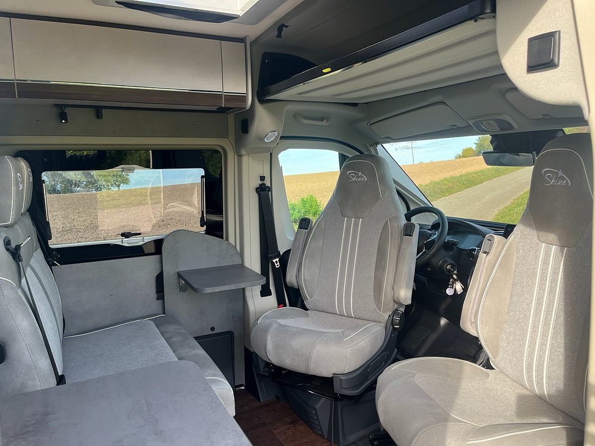 PÖSSL Summit Shine 600 L Automatik+Premium/Solar/Lithium/Markise-image-12