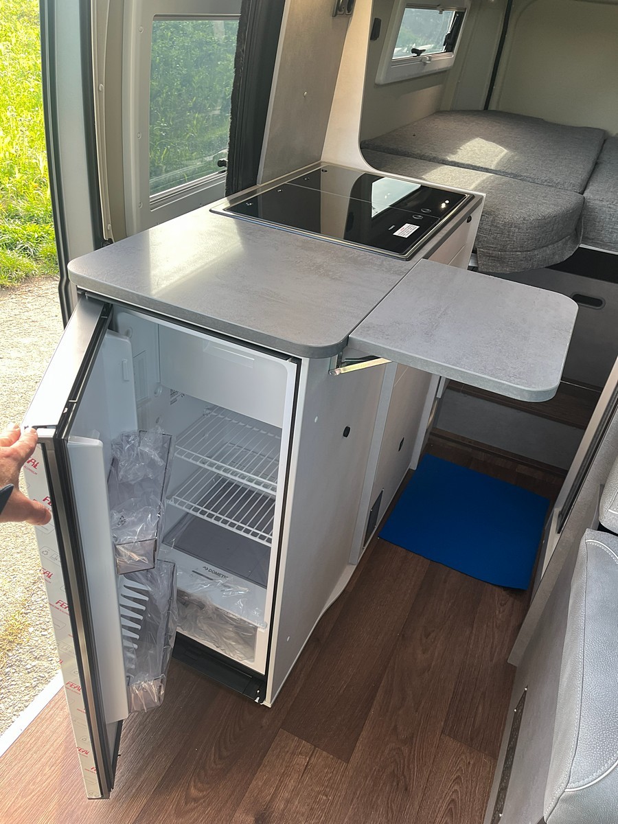 PÖSSL Summit Shine 600 L Automatik+Premium/Solar/Lithium/Markise-image-15