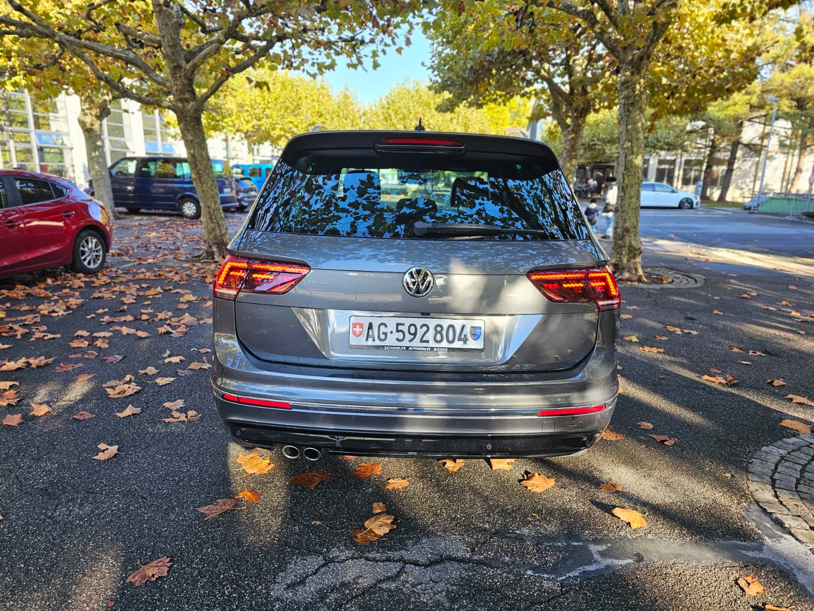 VW Tiguan 2.0TSI R-Line 4Motion DSG *CH-Fz*-image-5