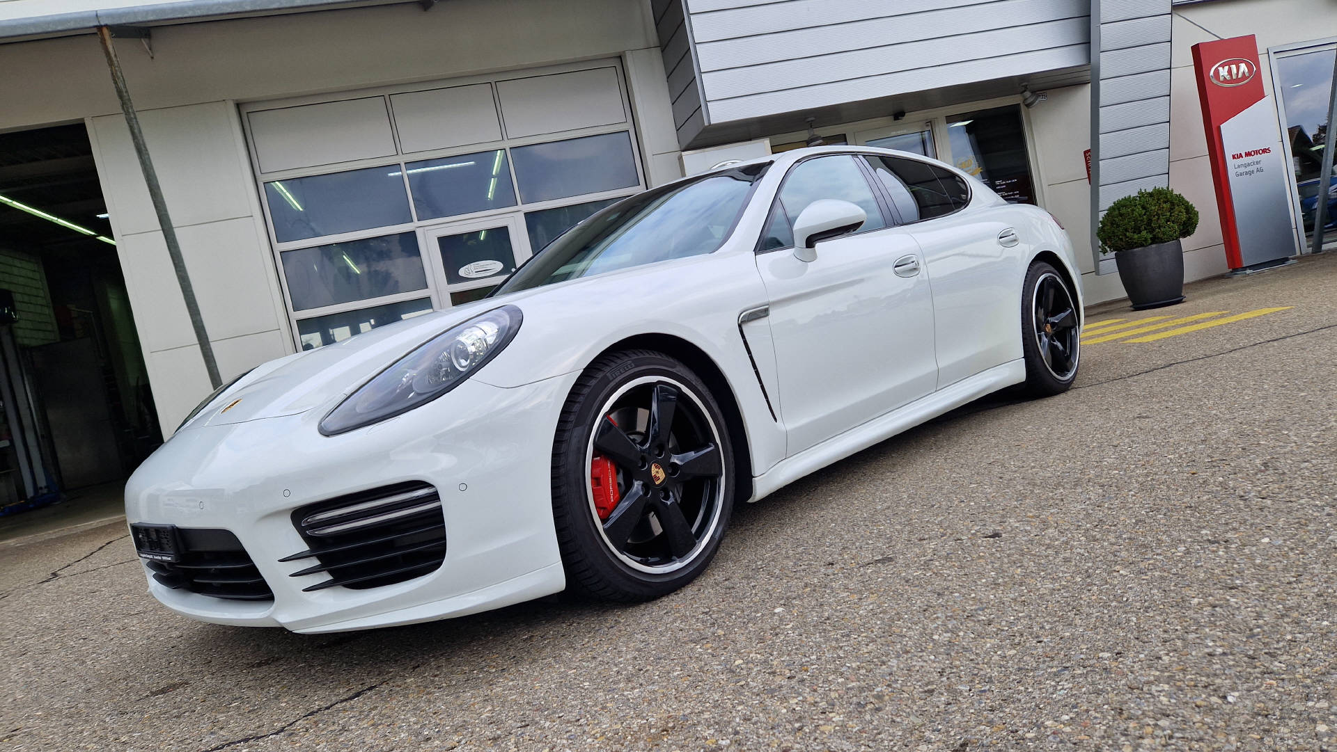 PORSCHE Panamera 4.8 V8 GTS PDK-image-0
