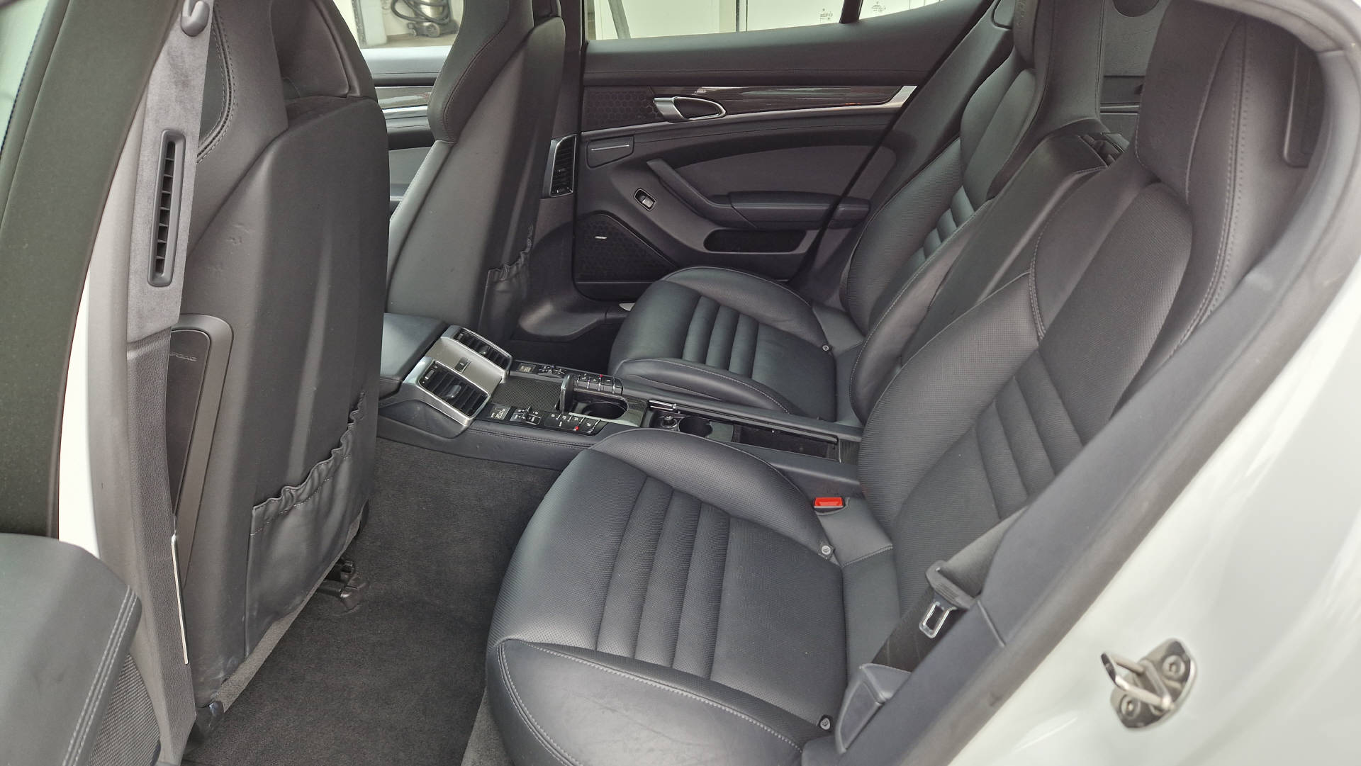 PORSCHE Panamera 4.8 V8 GTS PDK-image-9