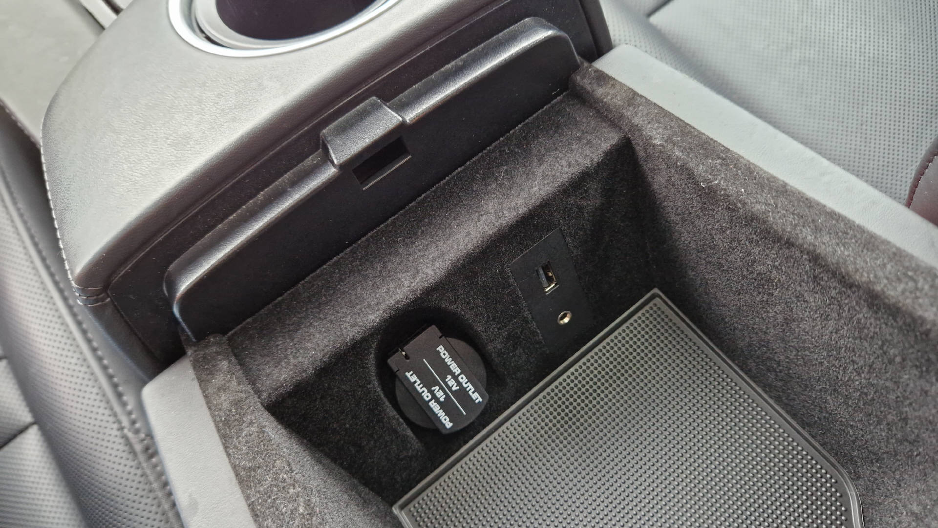 PORSCHE Panamera 4.8 V8 GTS PDK-image-8